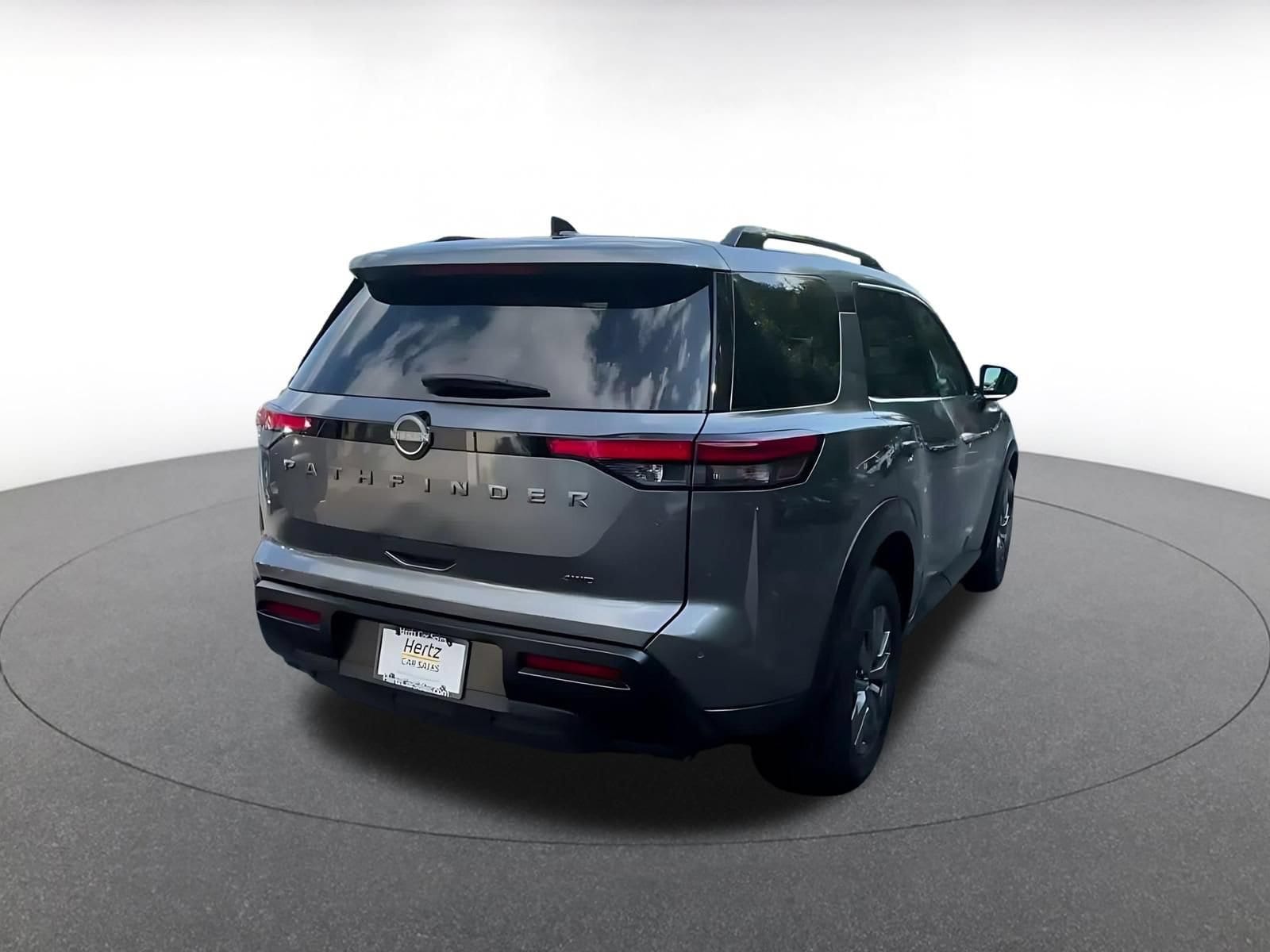Thumbnail: 2026 Nissan Pathfinder - 14