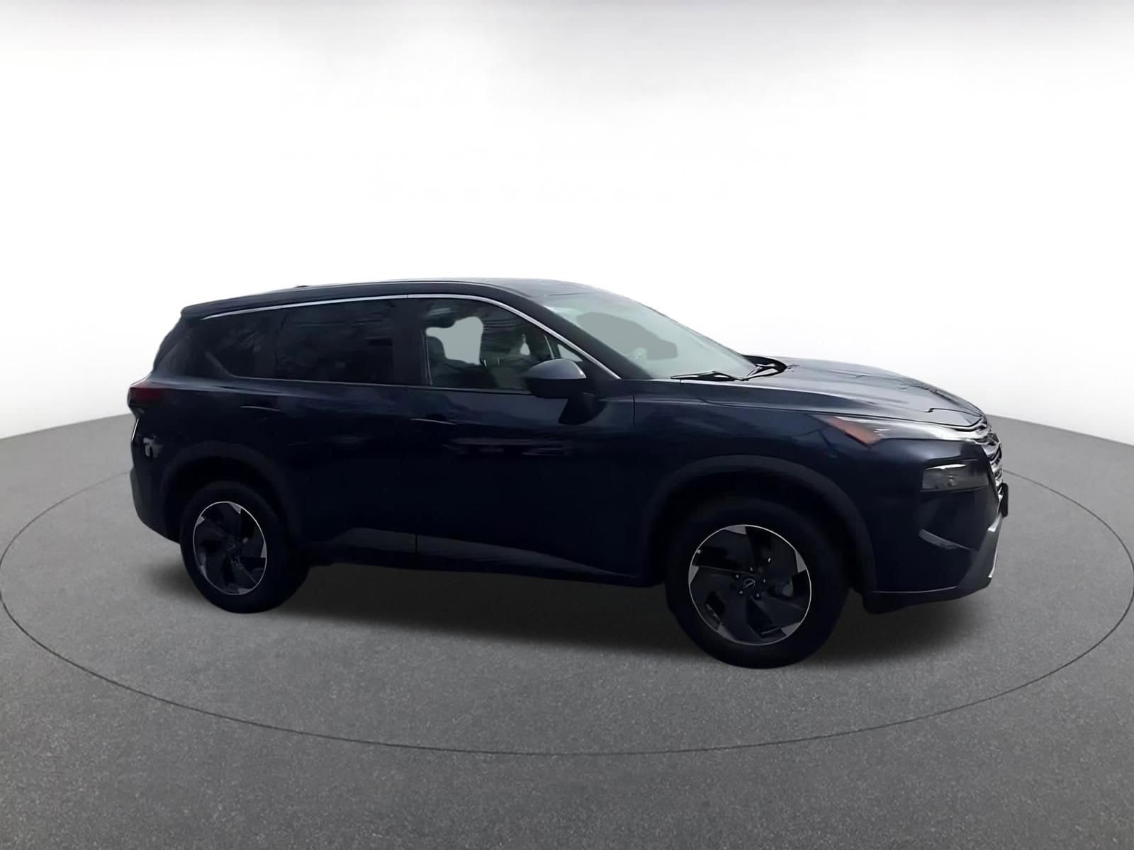 Thumbnail: 2025 Nissan Rogue - 2