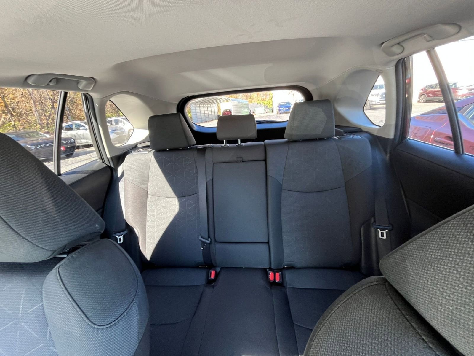 Thumbnail: 2025 Toyota RAV4 - 34