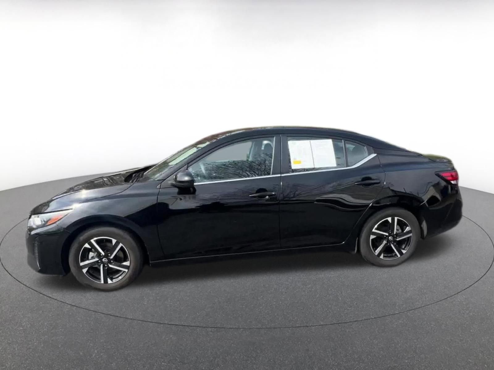 Thumbnail: 2025 Nissan Sentra - 9