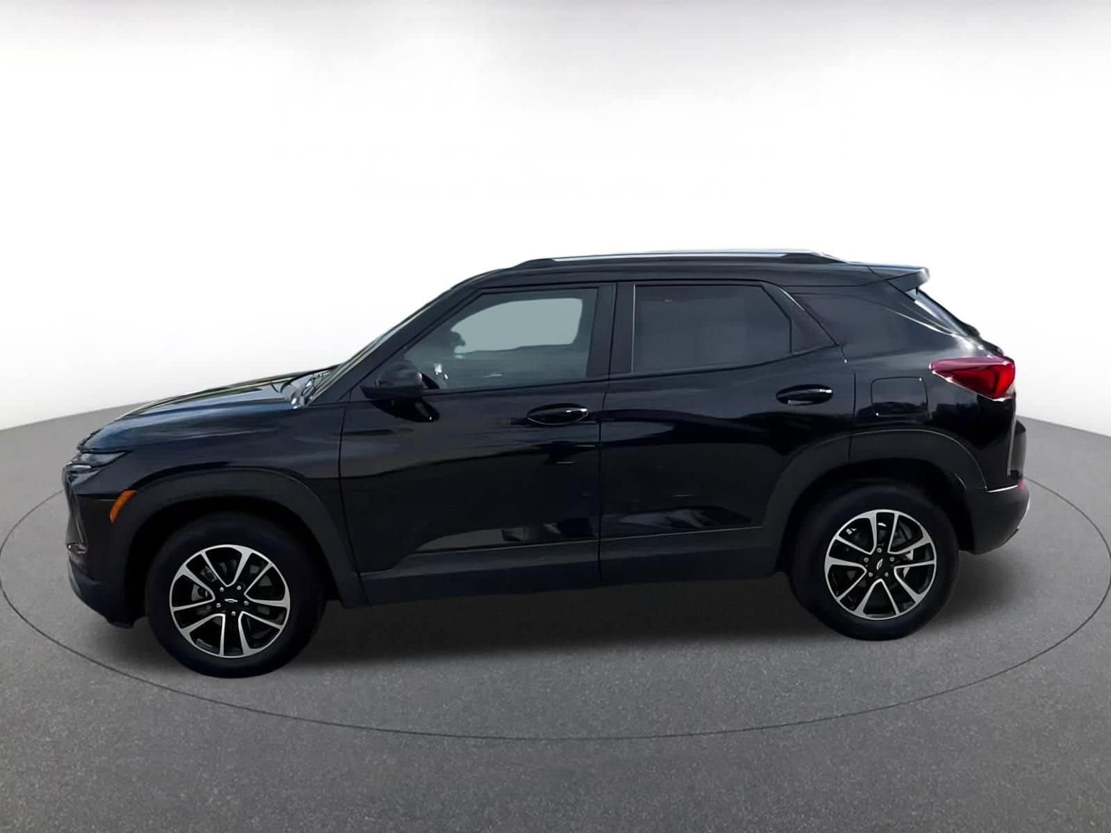 Thumbnail: 2024 Chevrolet TrailBlazer - 8