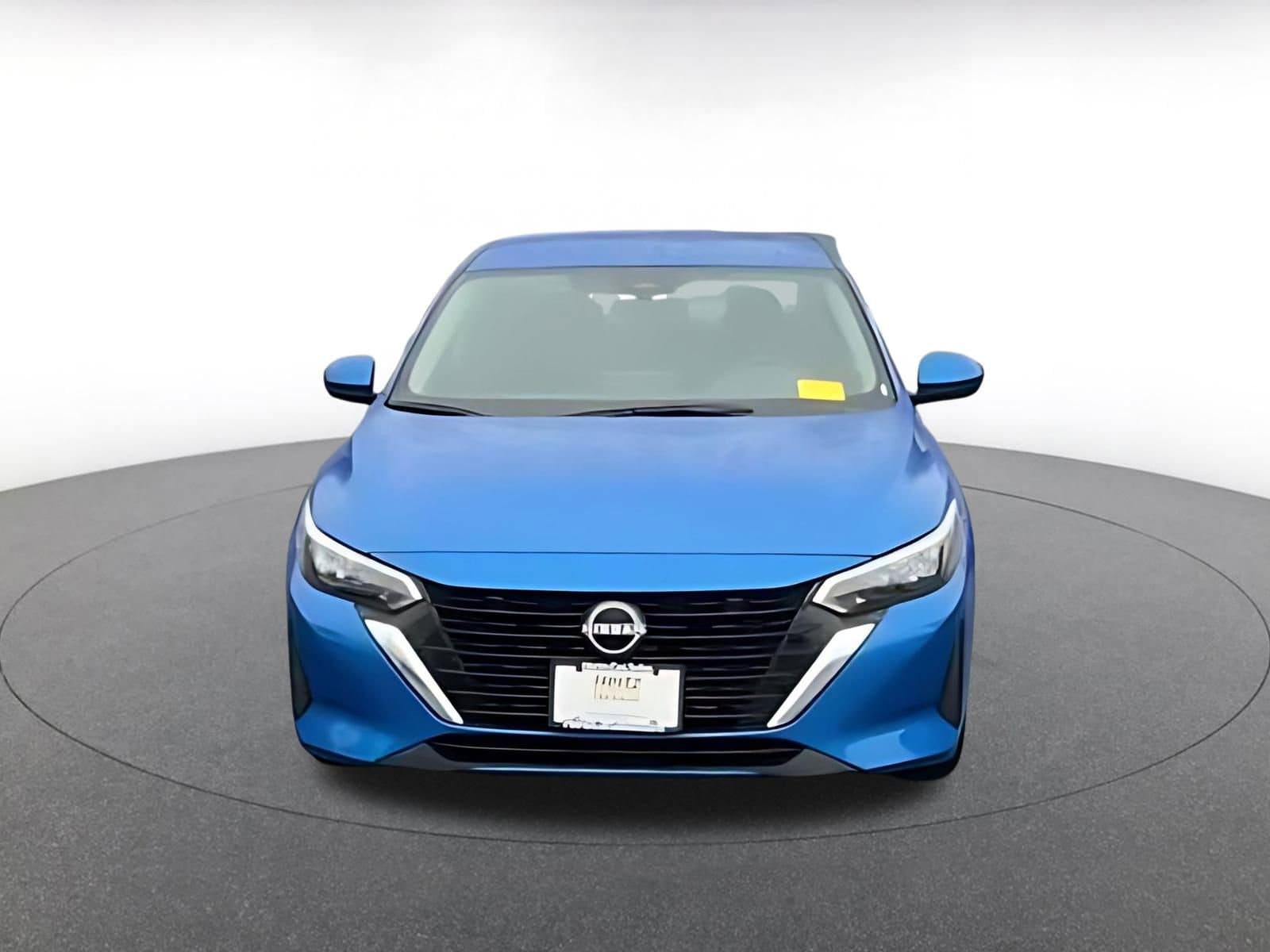 Thumbnail: 2025 Nissan Sentra - 4