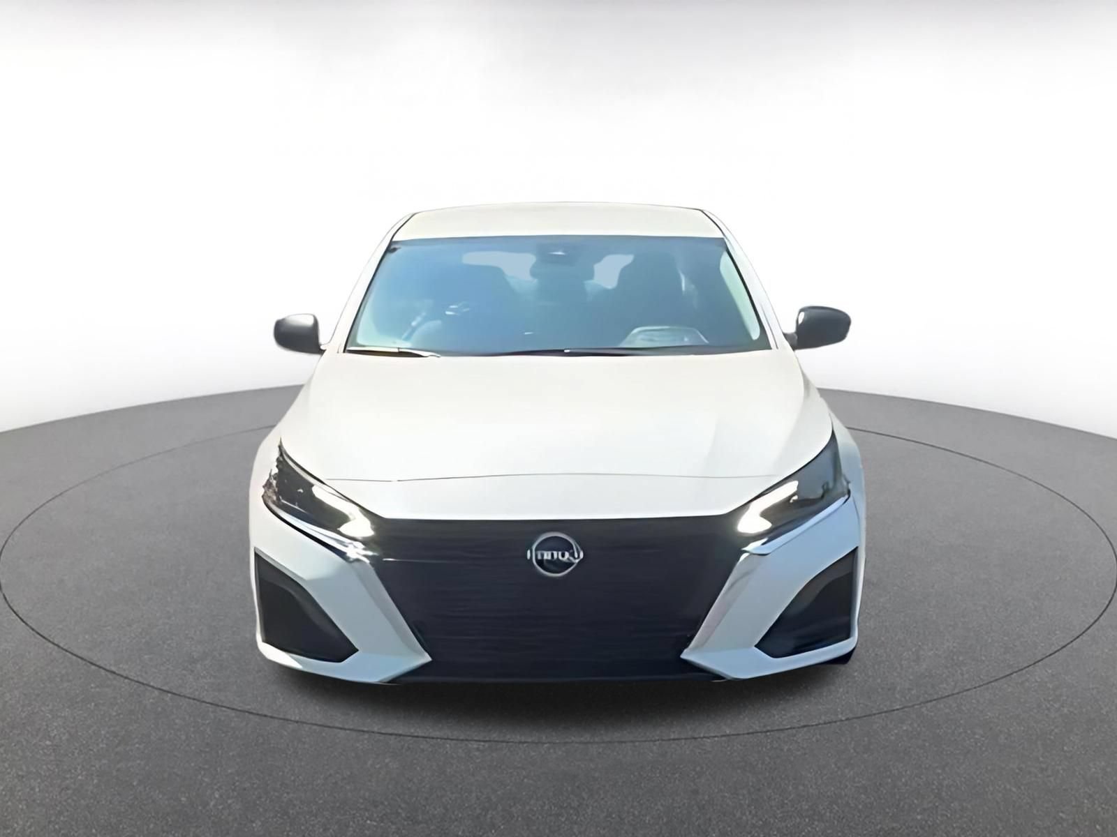 Thumbnail: 2025 Nissan Altima - 4