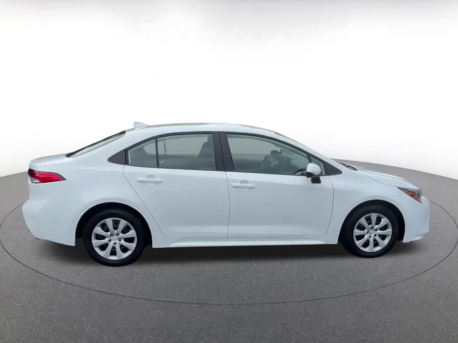 2024 Toyota Corolla LE 16