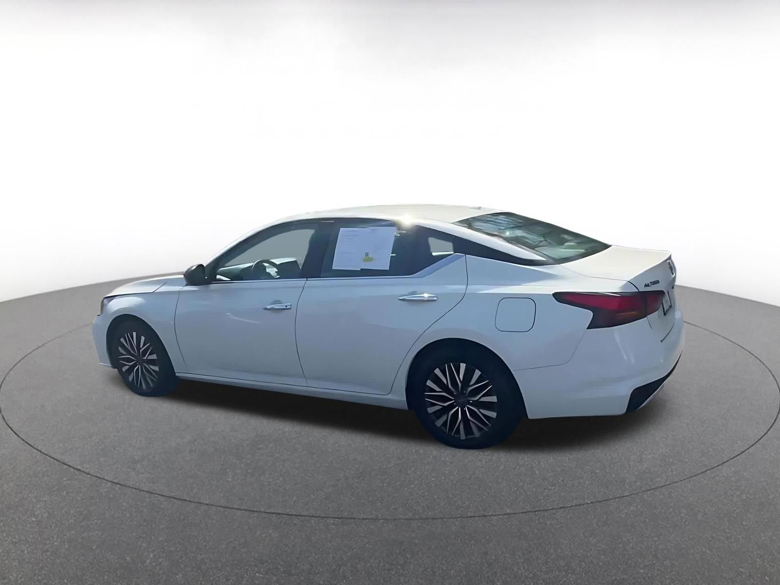 Thumbnail: 2025 Nissan Altima - 10