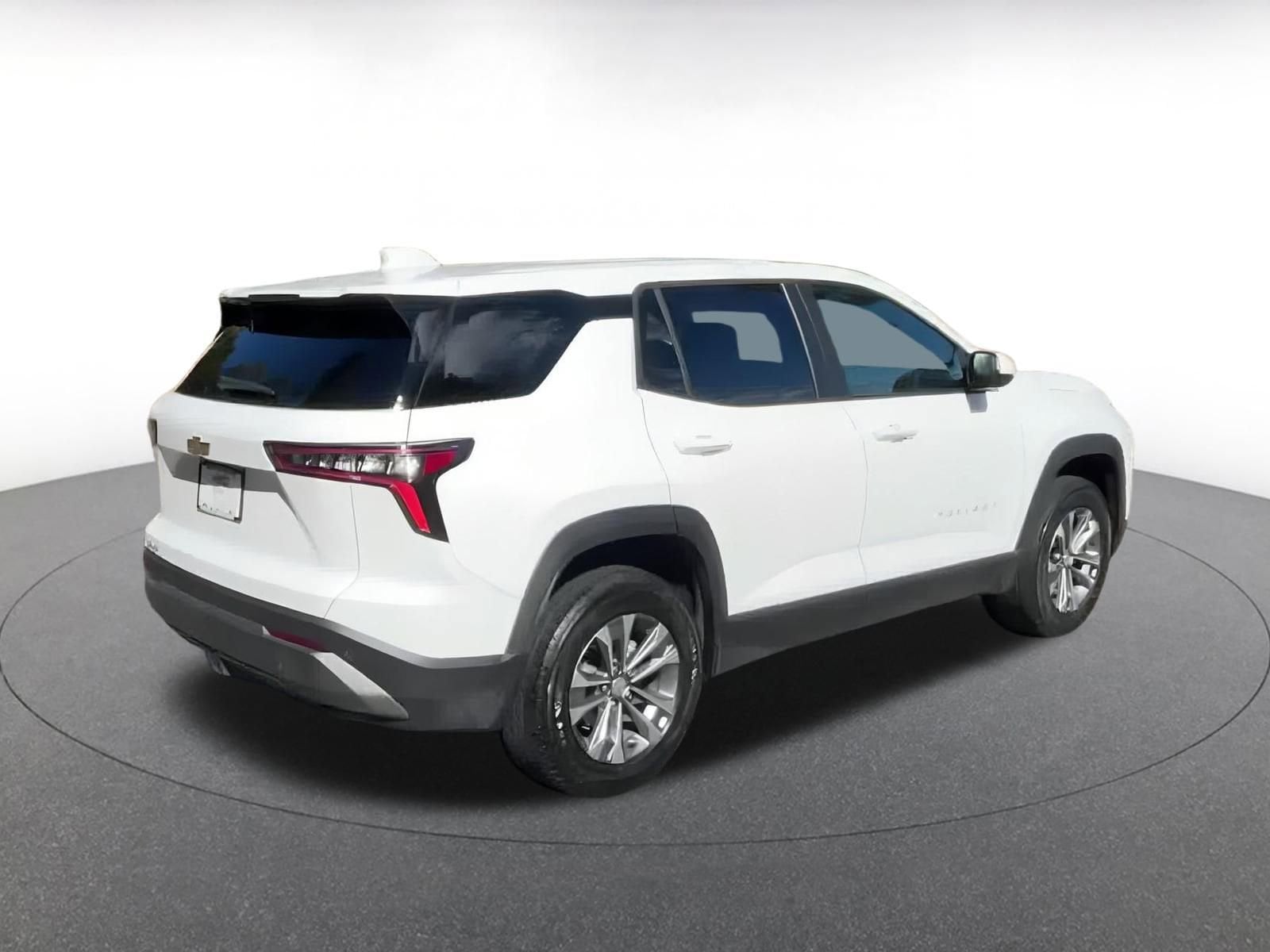 Thumbnail: 2025 Chevrolet Equinox - 12