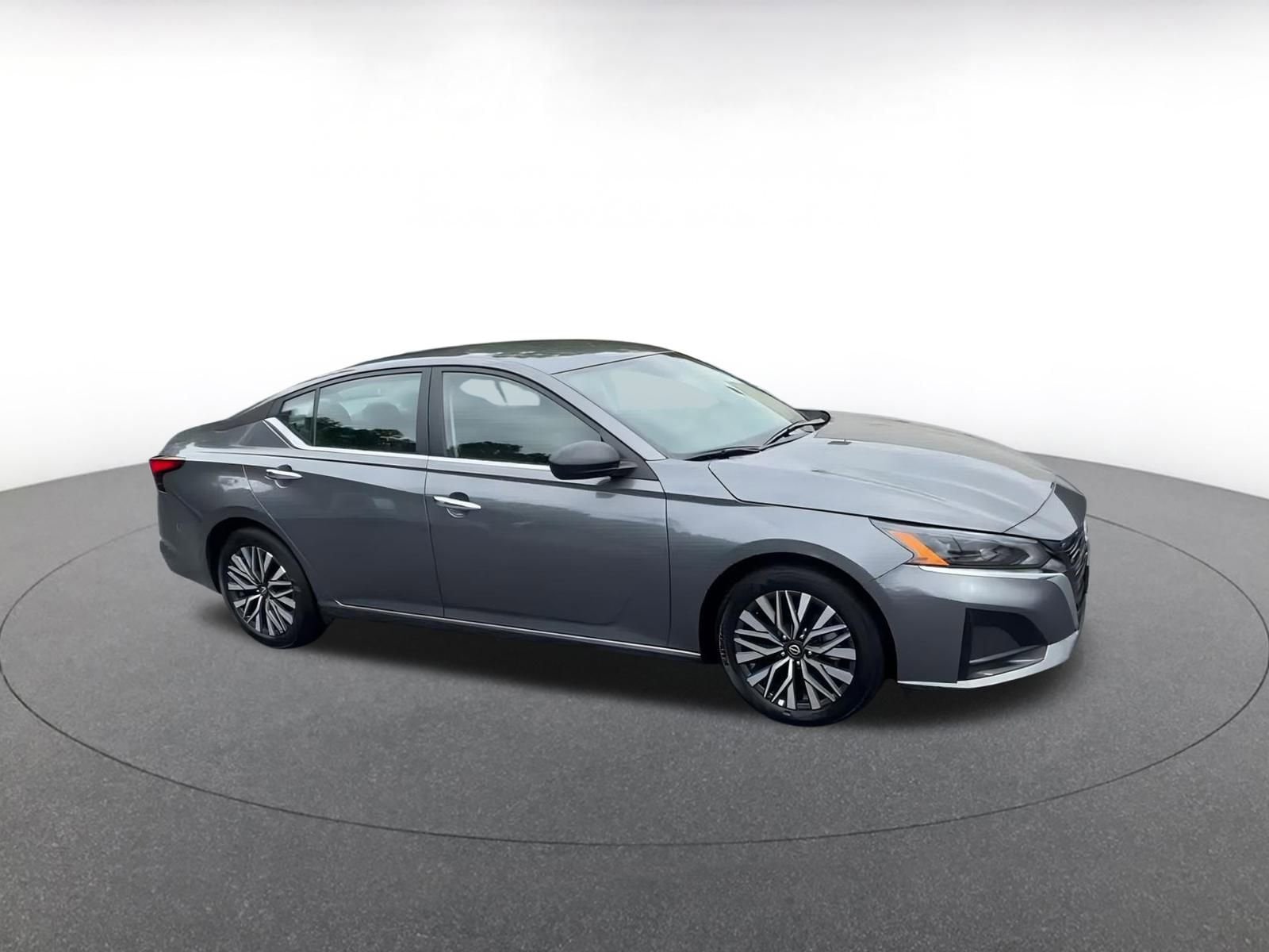 2024 Nissan Altima SV 2
