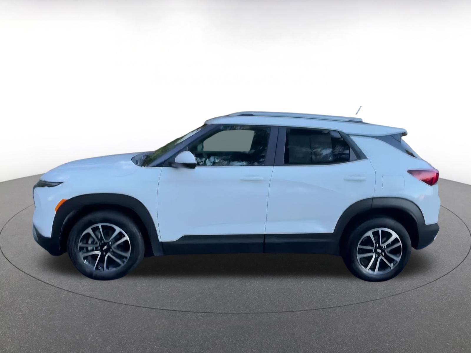 Thumbnail: 2025 Chevrolet TrailBlazer - 9