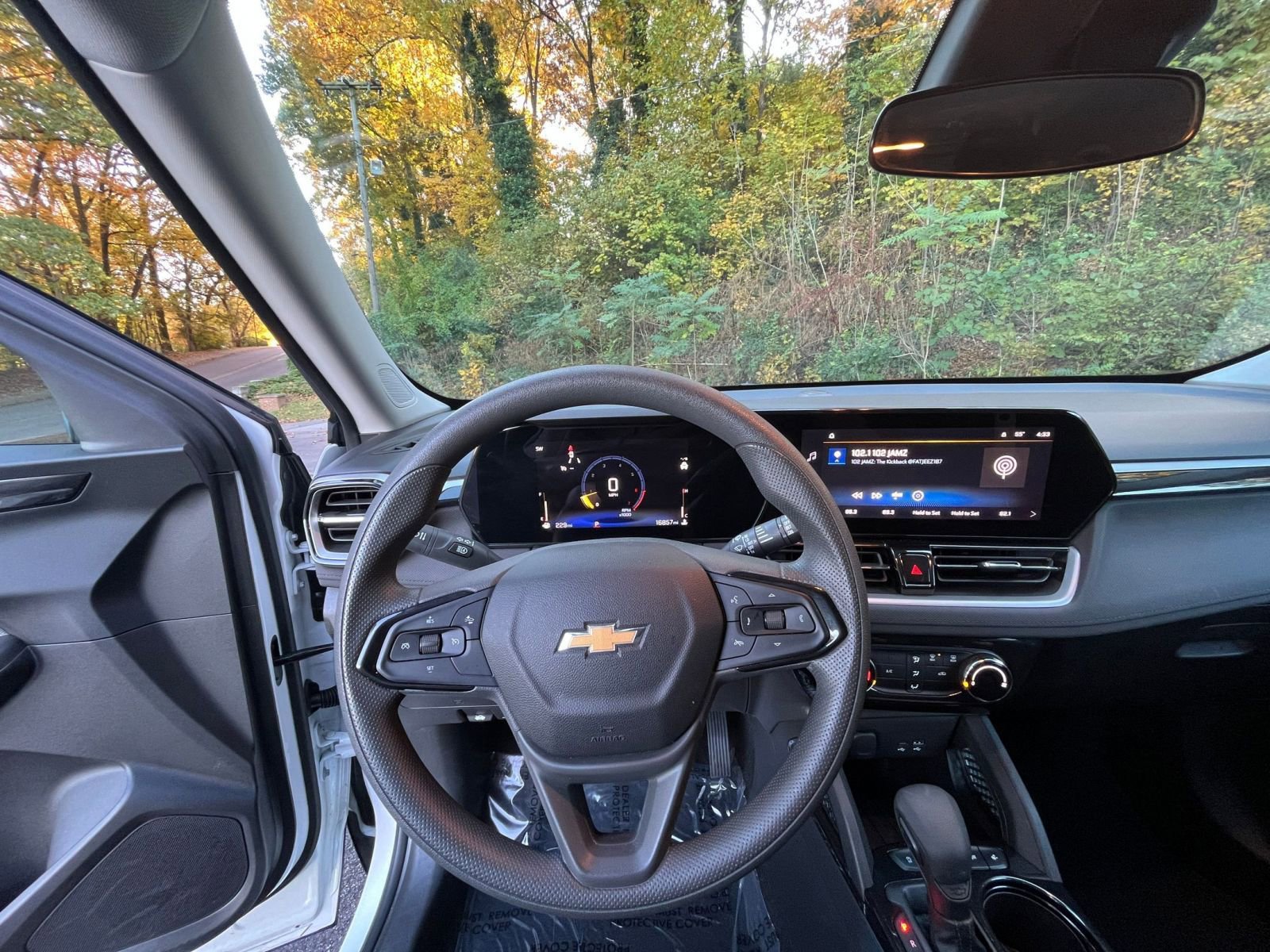 Thumbnail: 2025 Chevrolet TrailBlazer - 30