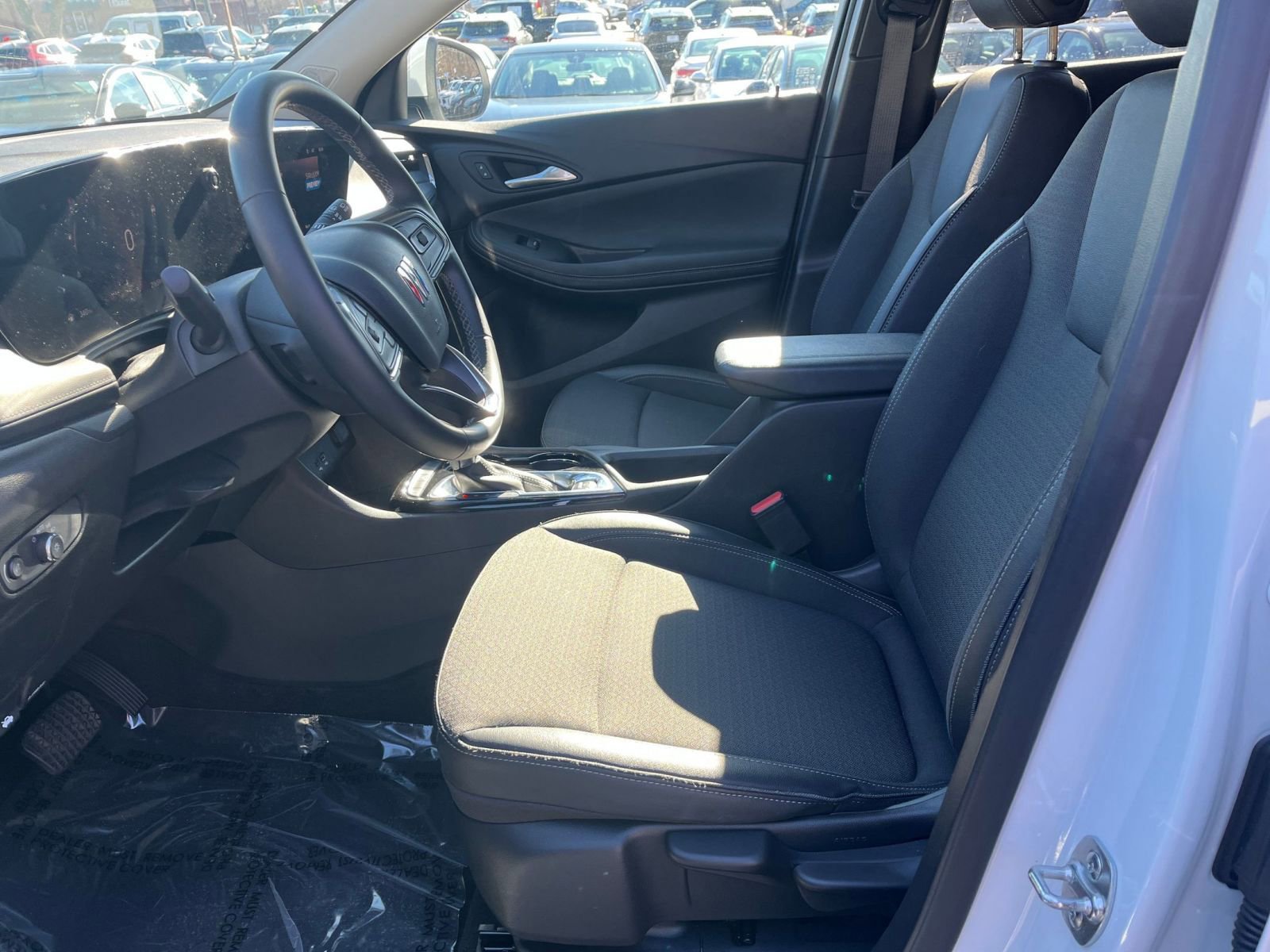 Thumbnail: 2025 Buick Encore GX - 21