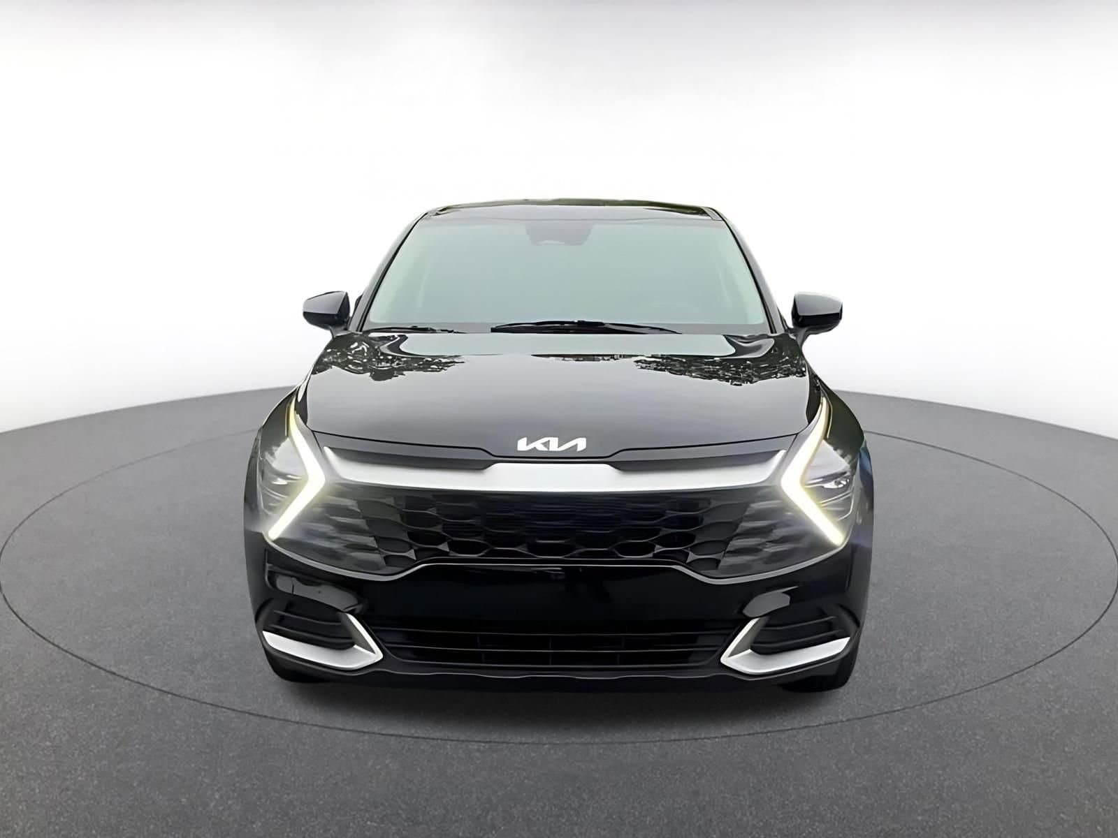 Thumbnail: 2025 Kia Sportage - 4