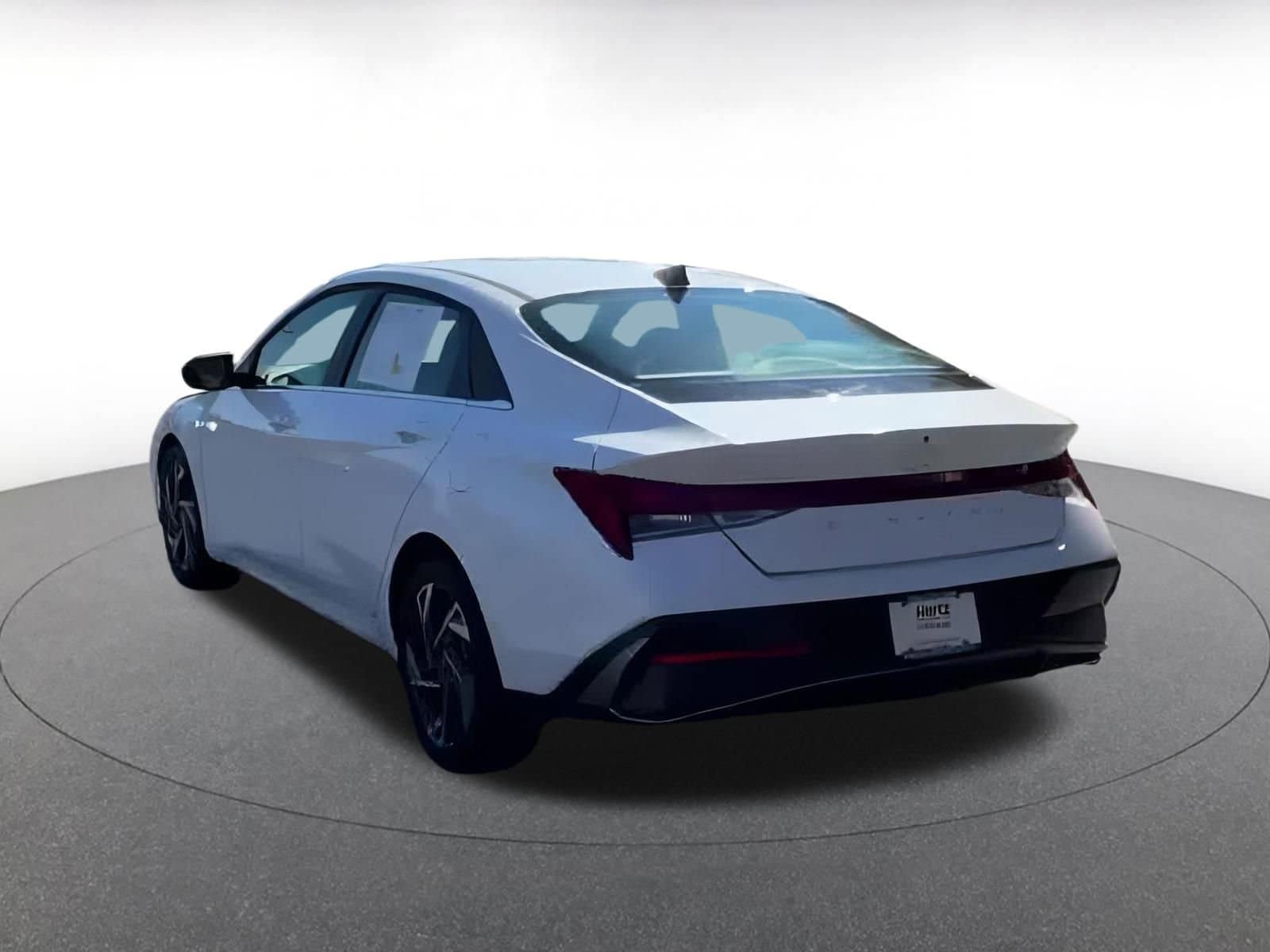 Thumbnail: 2025 Hyundai Elantra - 4