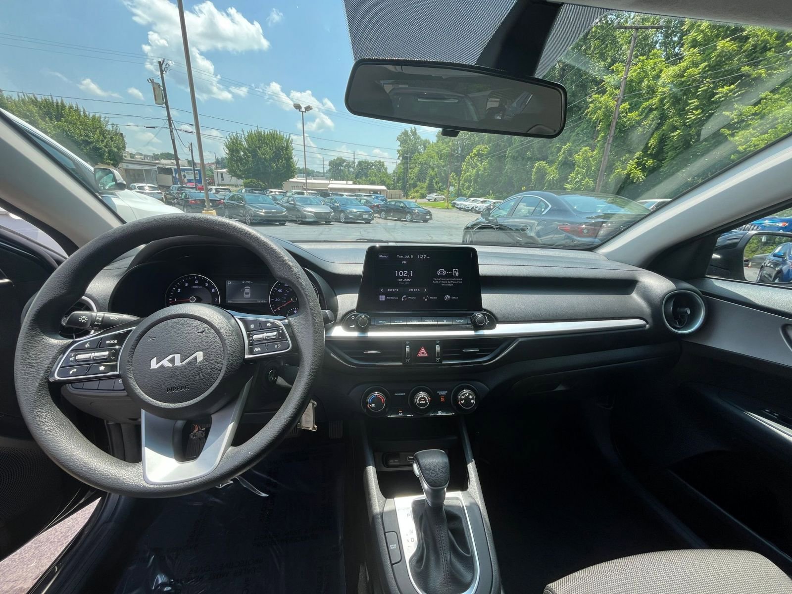 Thumbnail: 2024 Kia Forte - 27