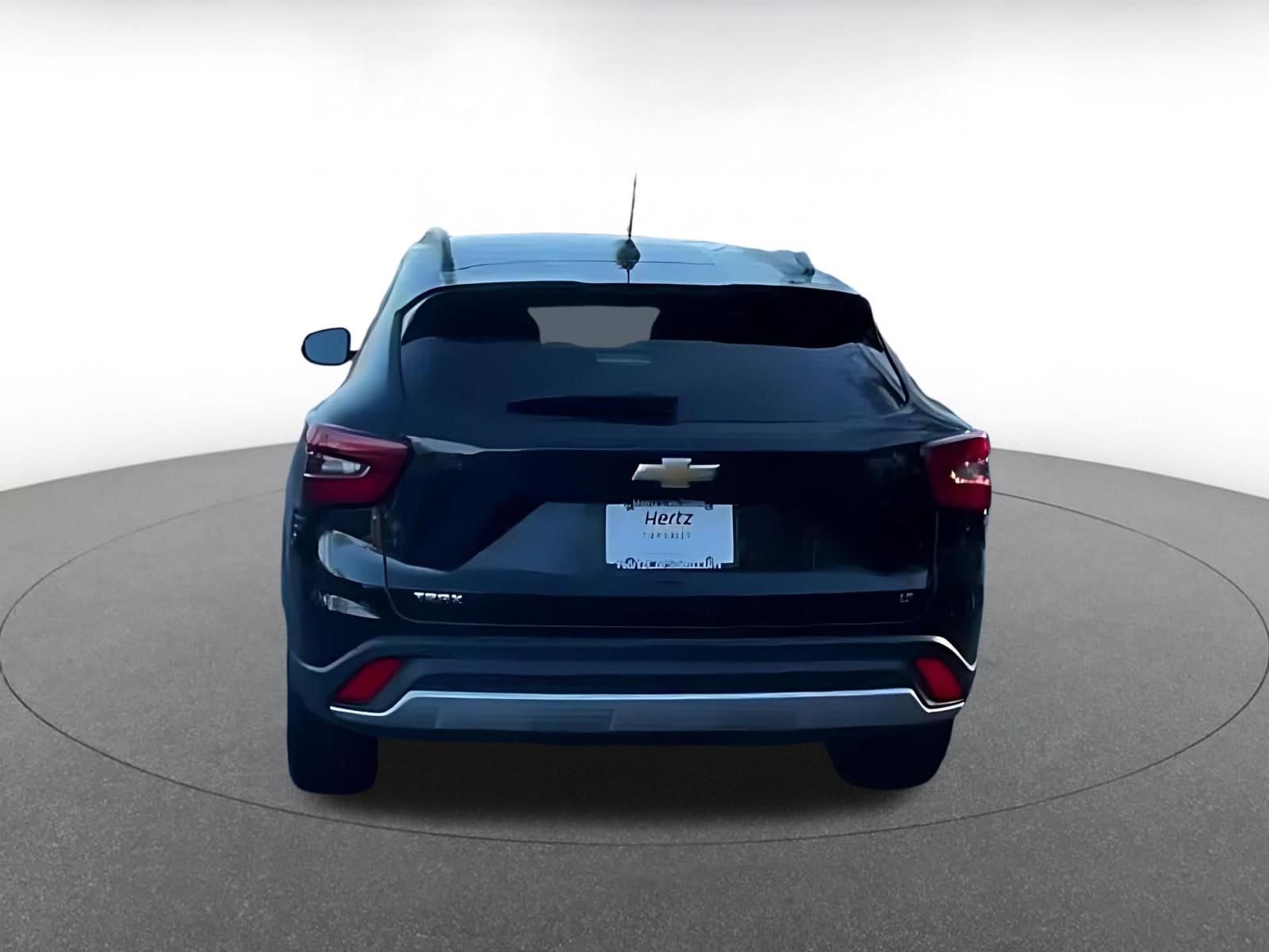 Thumbnail: 2025 Chevrolet Trax - 10