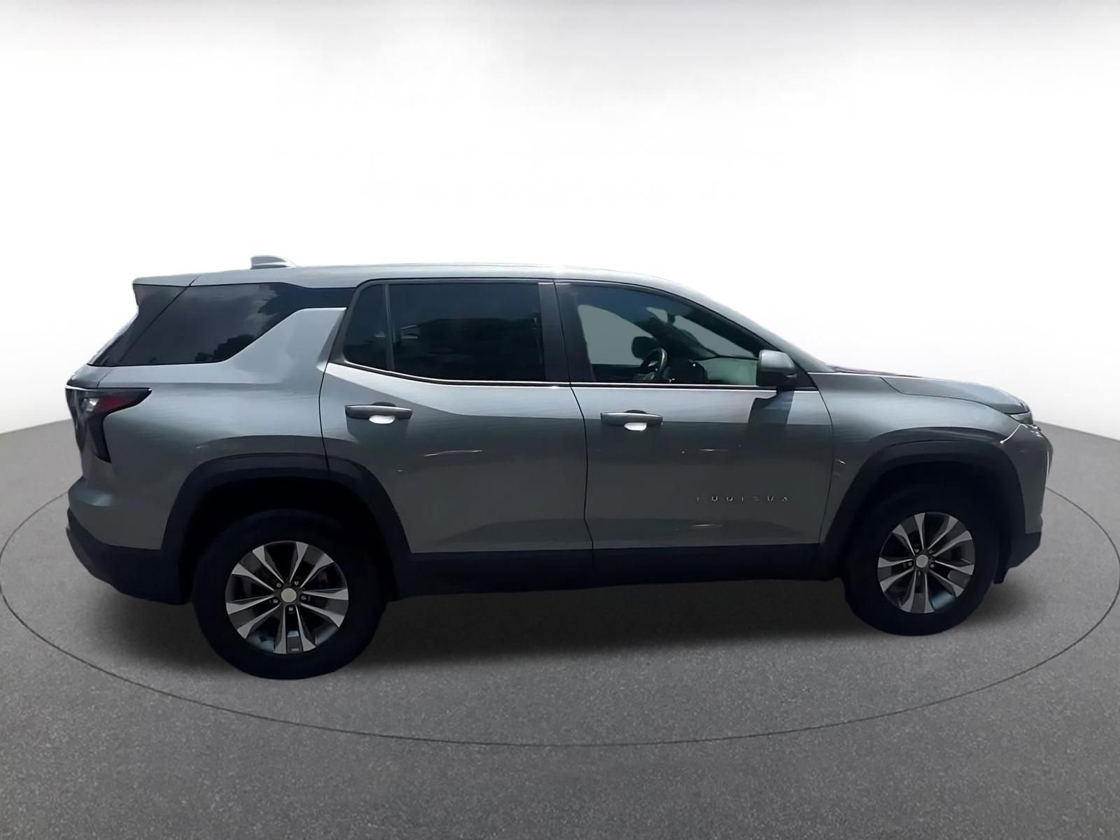 Thumbnail: 2025 Chevrolet Equinox - 16