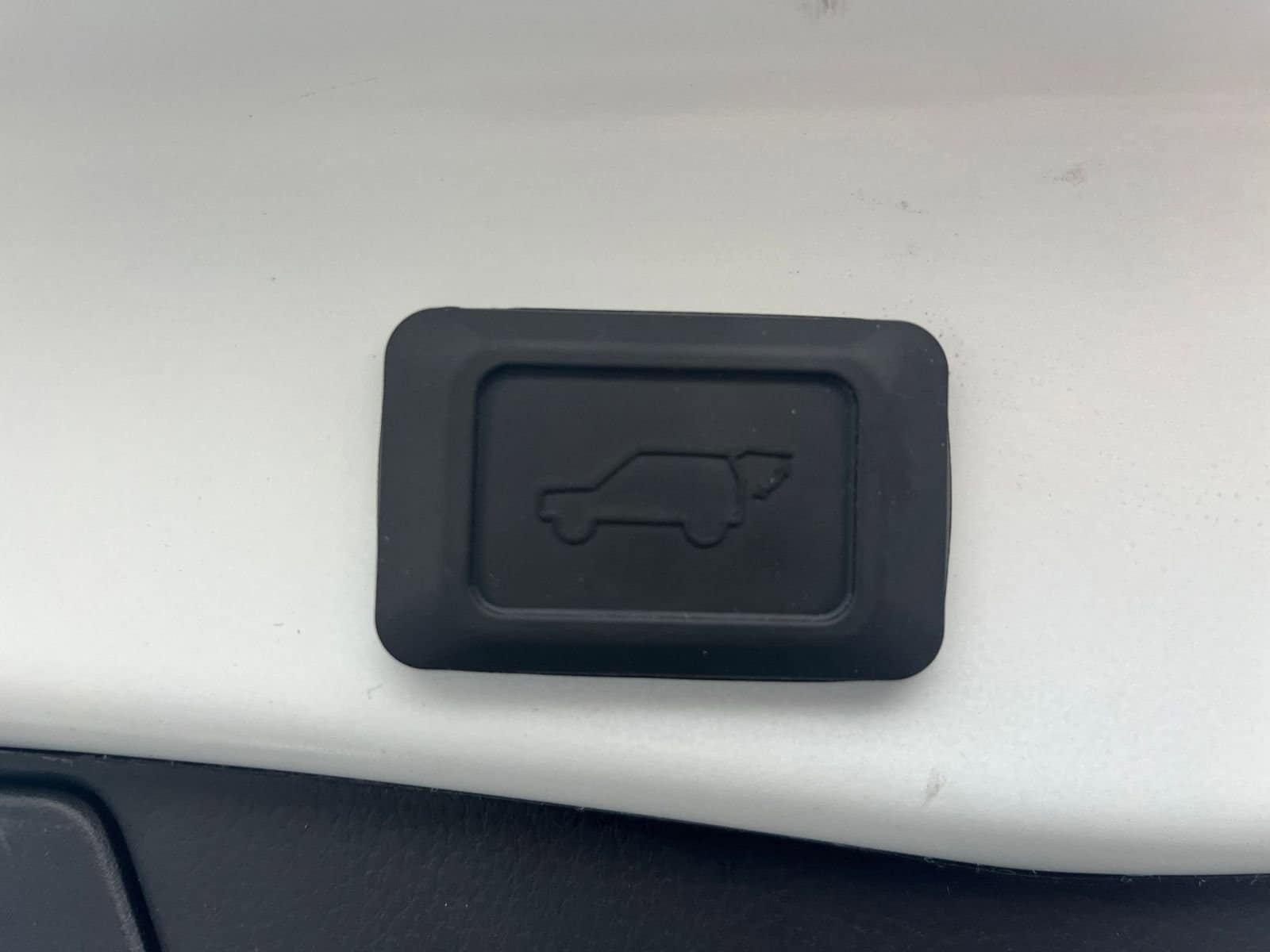 Thumbnail: 2025 Toyota RAV4 - 20