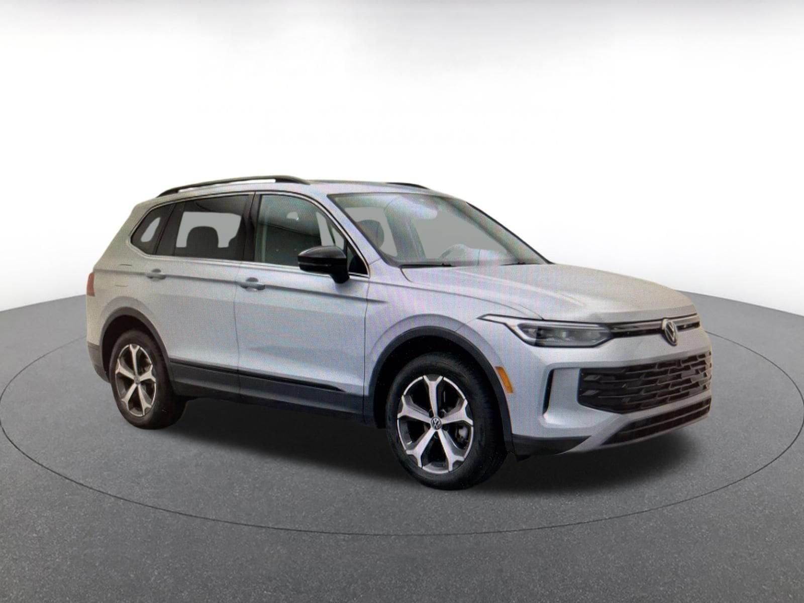 Thumbnail: 2026 Volkswagen Tiguan - 6