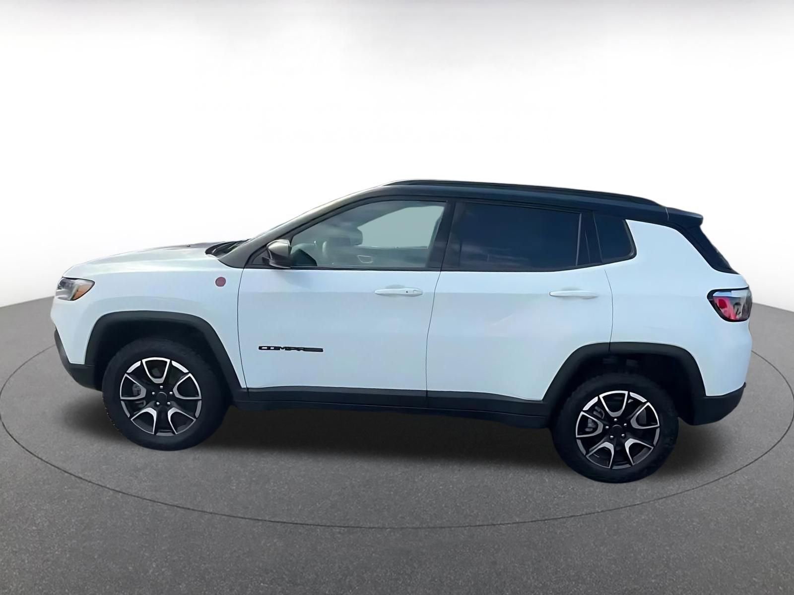 Thumbnail: 2025 Jeep Compass - 8