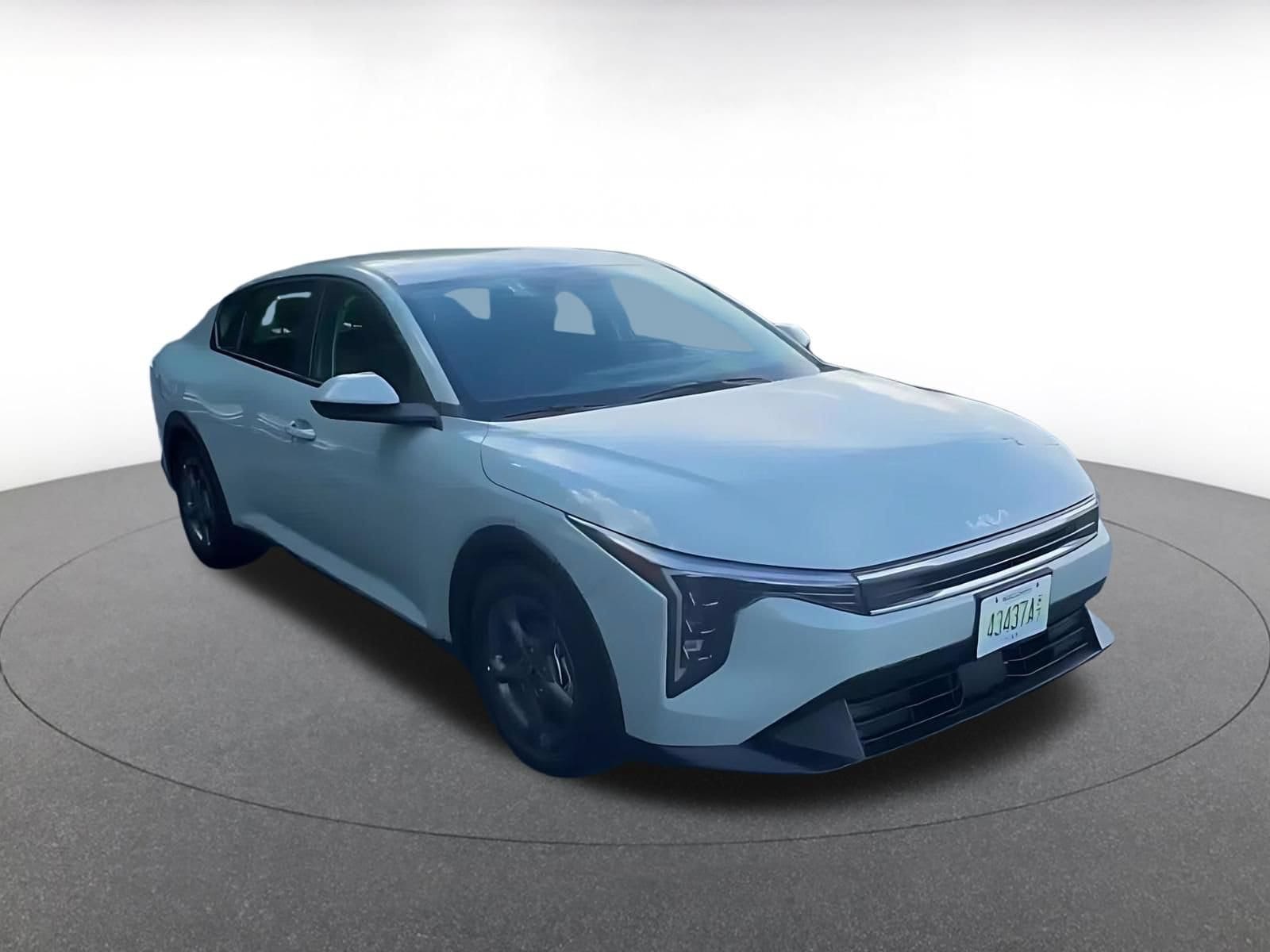 Thumbnail: 2026 Kia K4 - 3