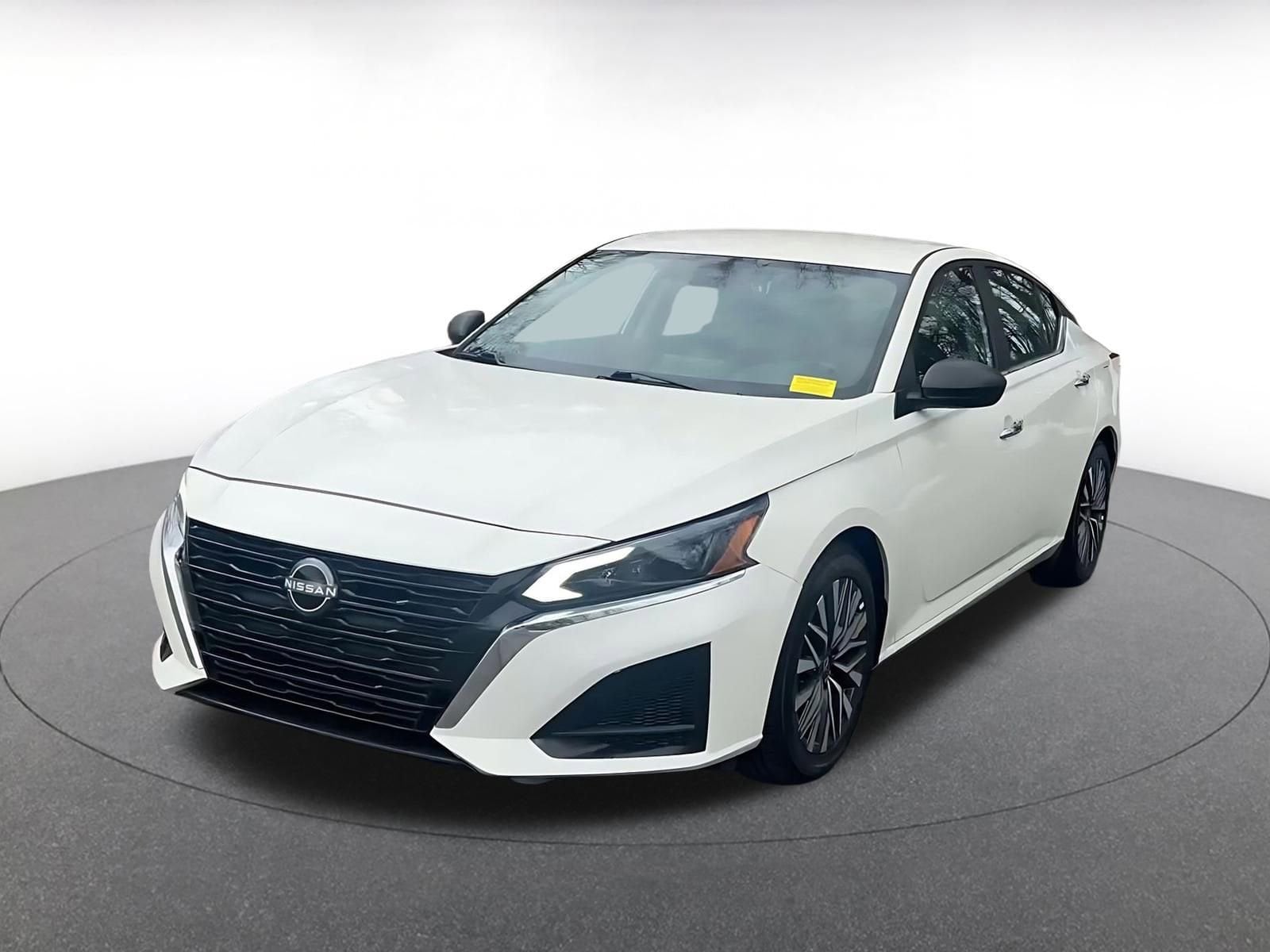 Thumbnail: 2025 Nissan Altima - 7