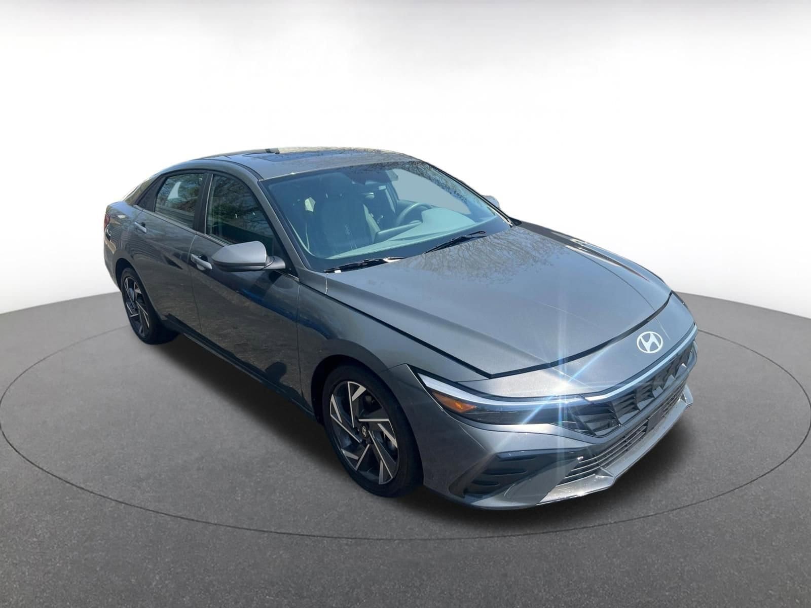 Thumbnail: 2025 Hyundai Elantra - 1