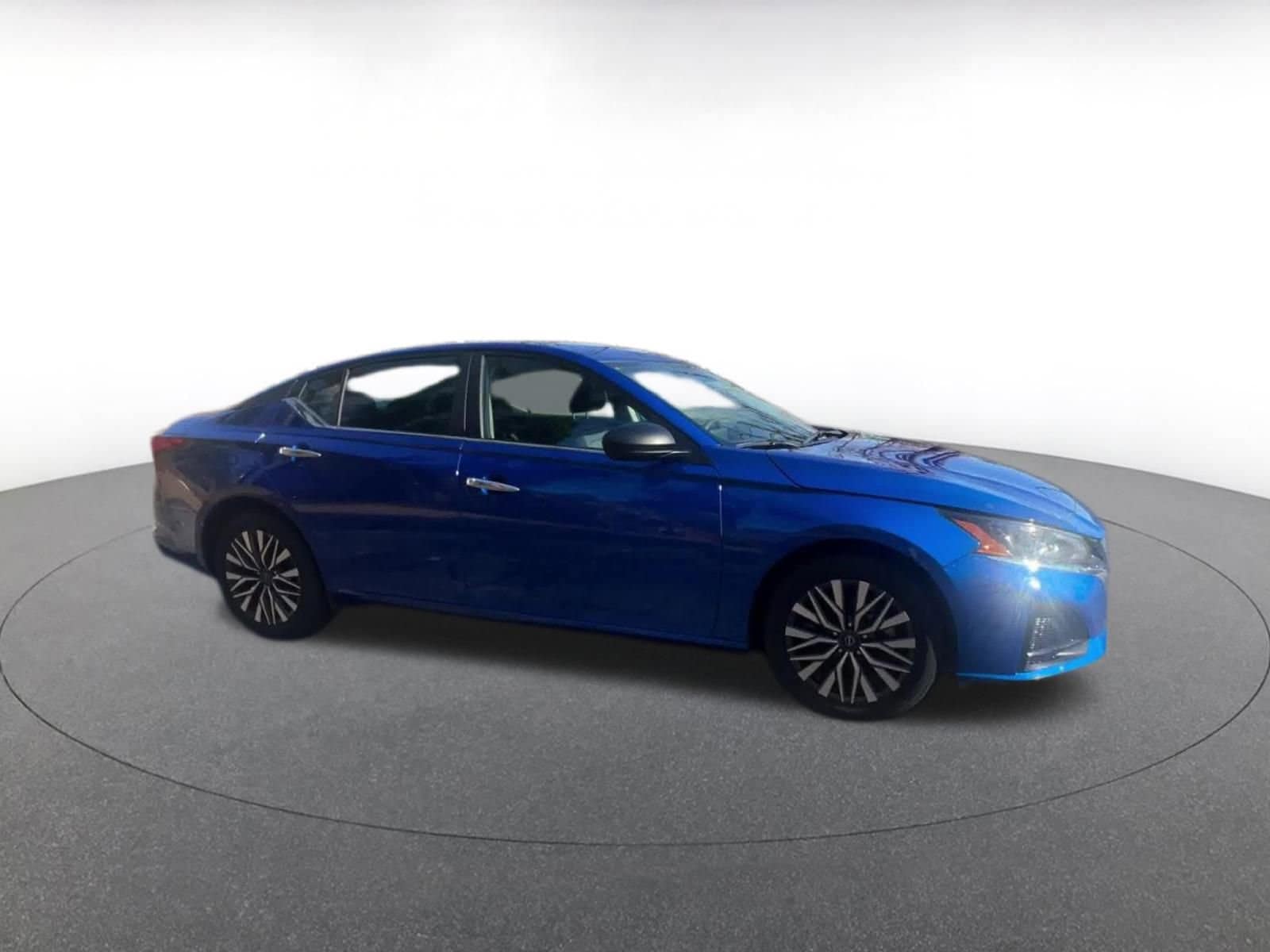 Thumbnail: 2025 Nissan Altima - 2