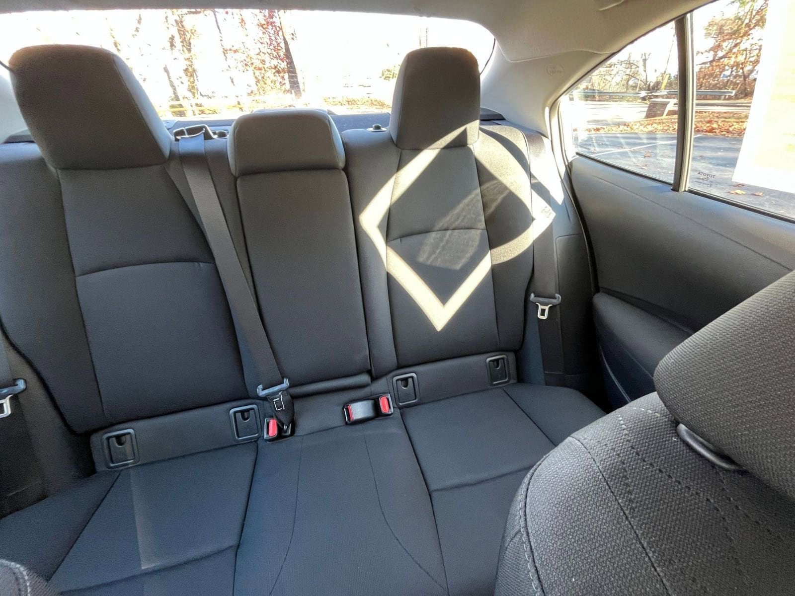 Thumbnail: 2025 Toyota Corolla - 31