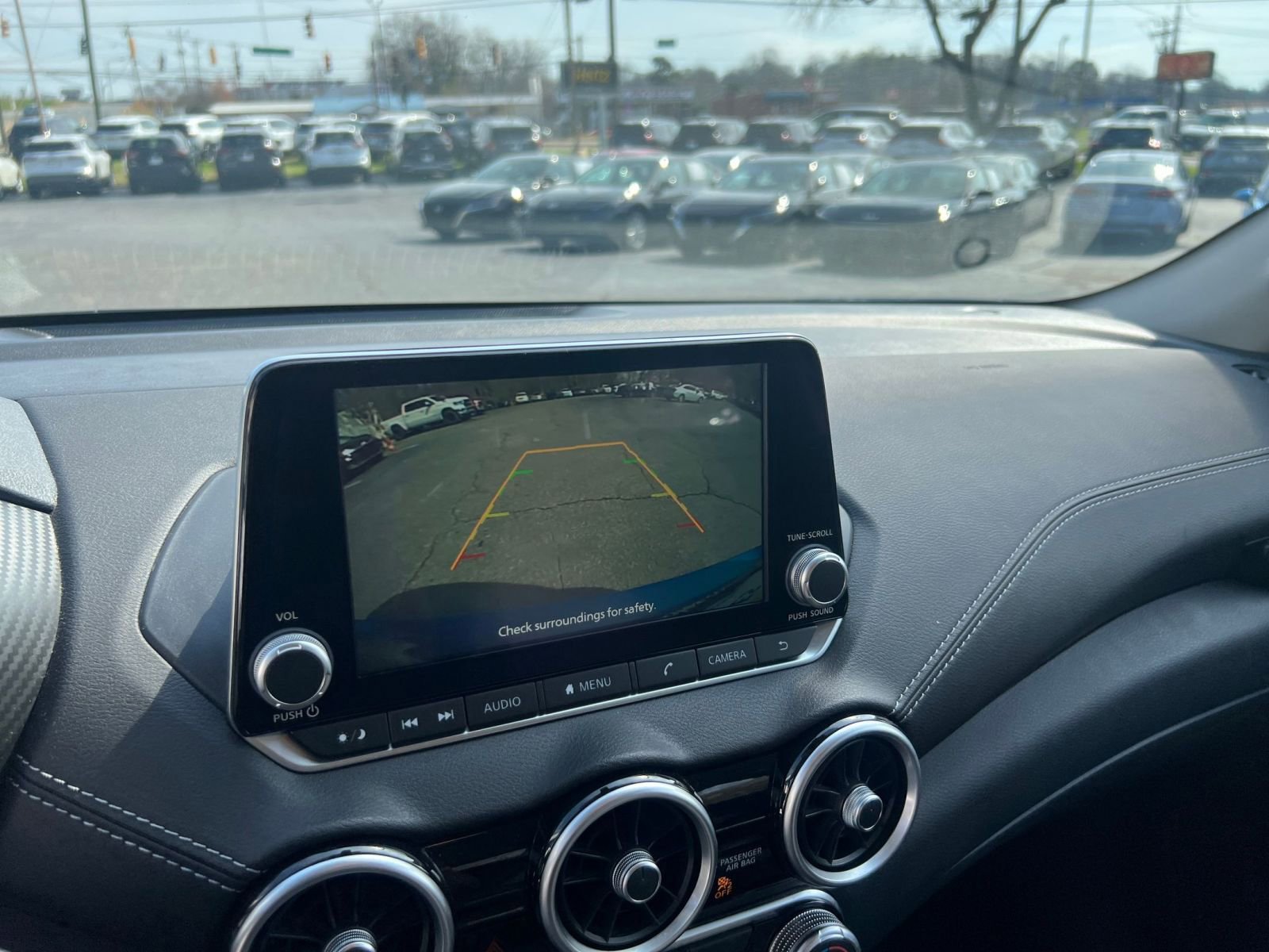 Thumbnail: 2025 Nissan Sentra - 20