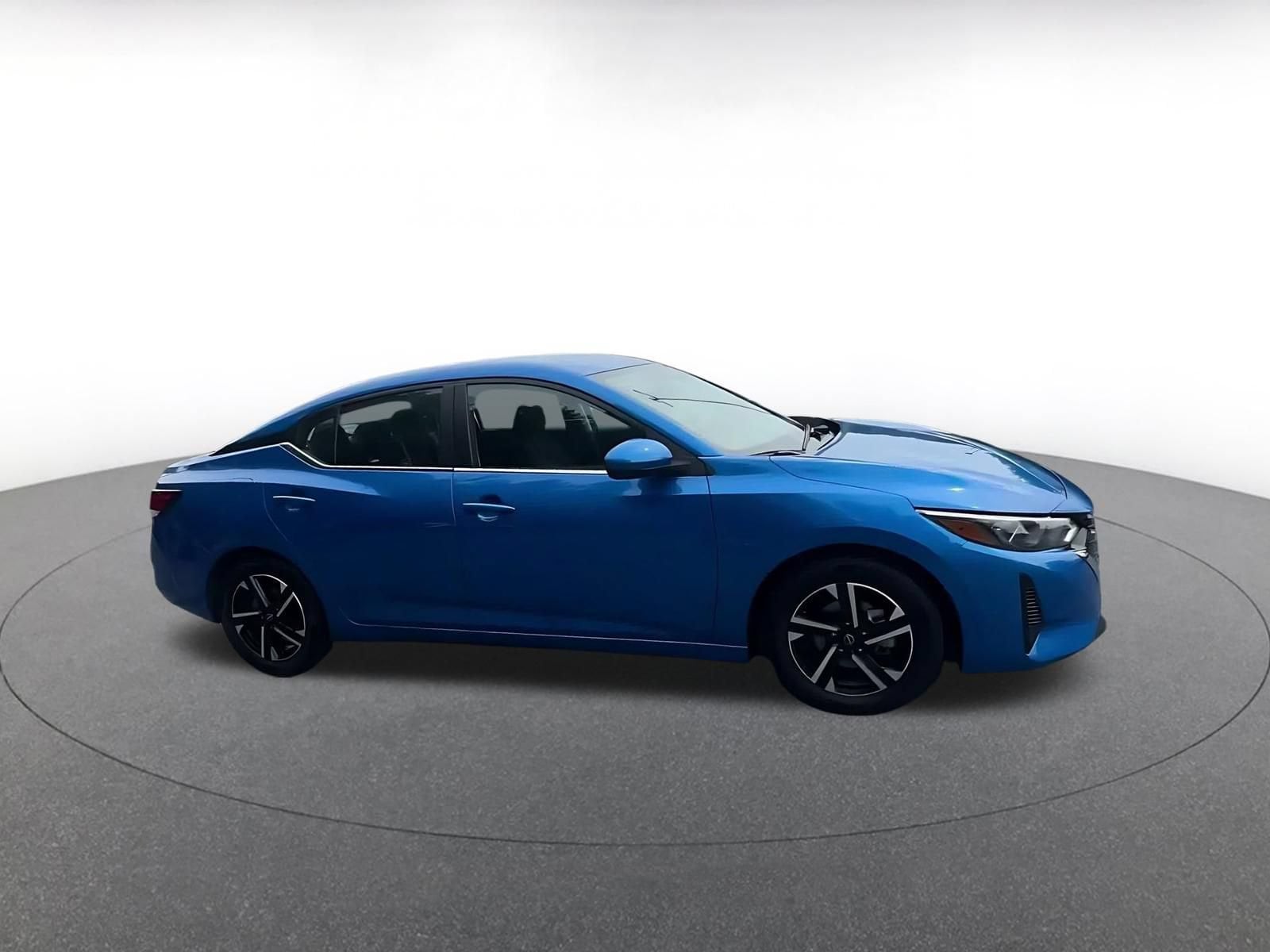 Thumbnail: 2025 Nissan Sentra - 2