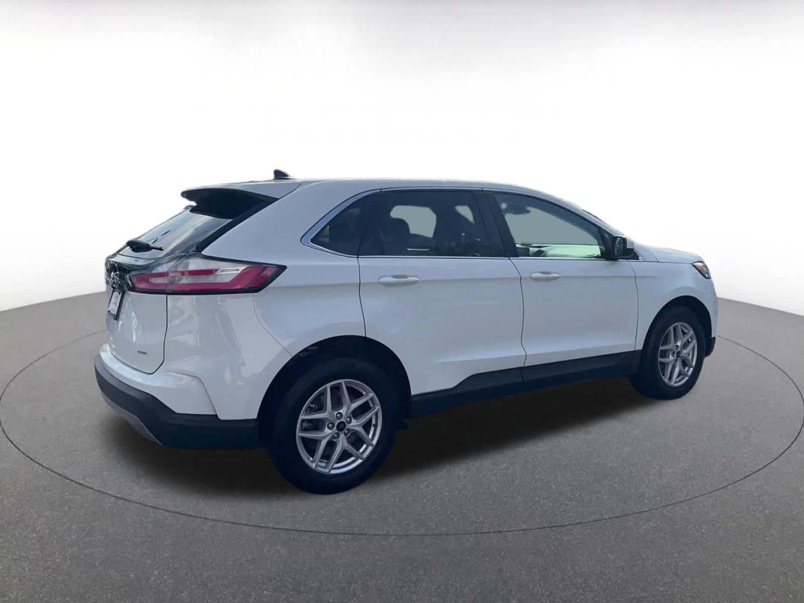 Thumbnail: 2024 Ford Edge - 15