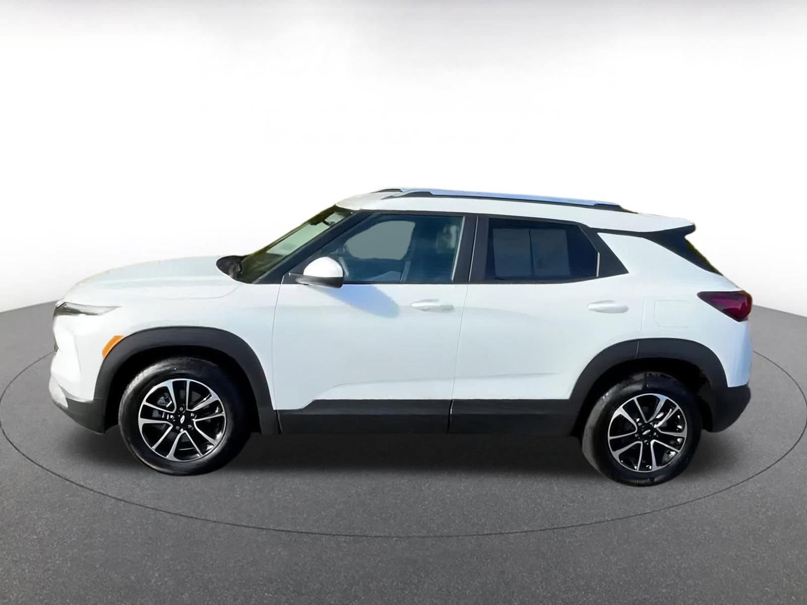 Thumbnail: 2025 Chevrolet TrailBlazer - 9