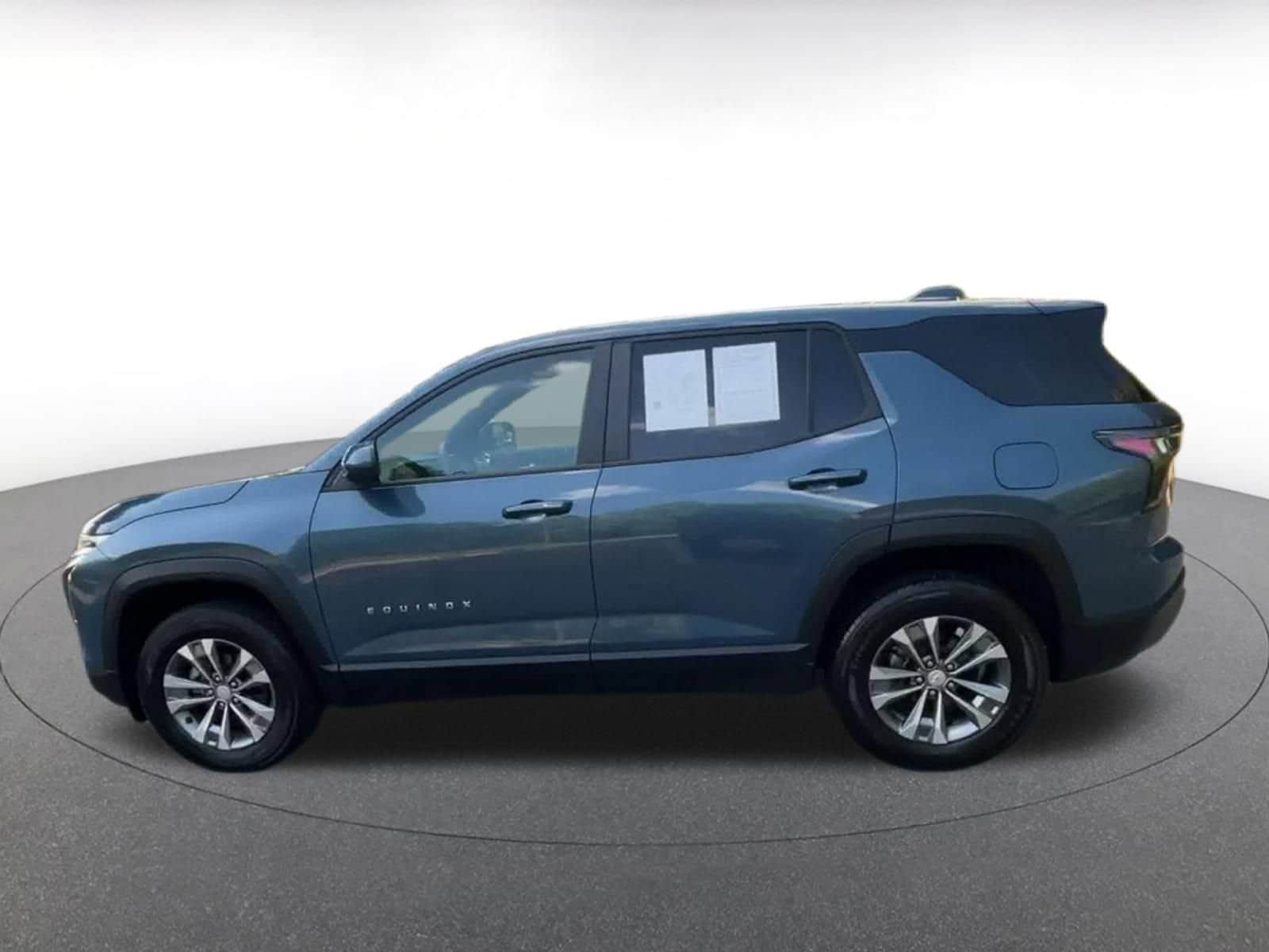 Thumbnail: 2025 Chevrolet Equinox - 8