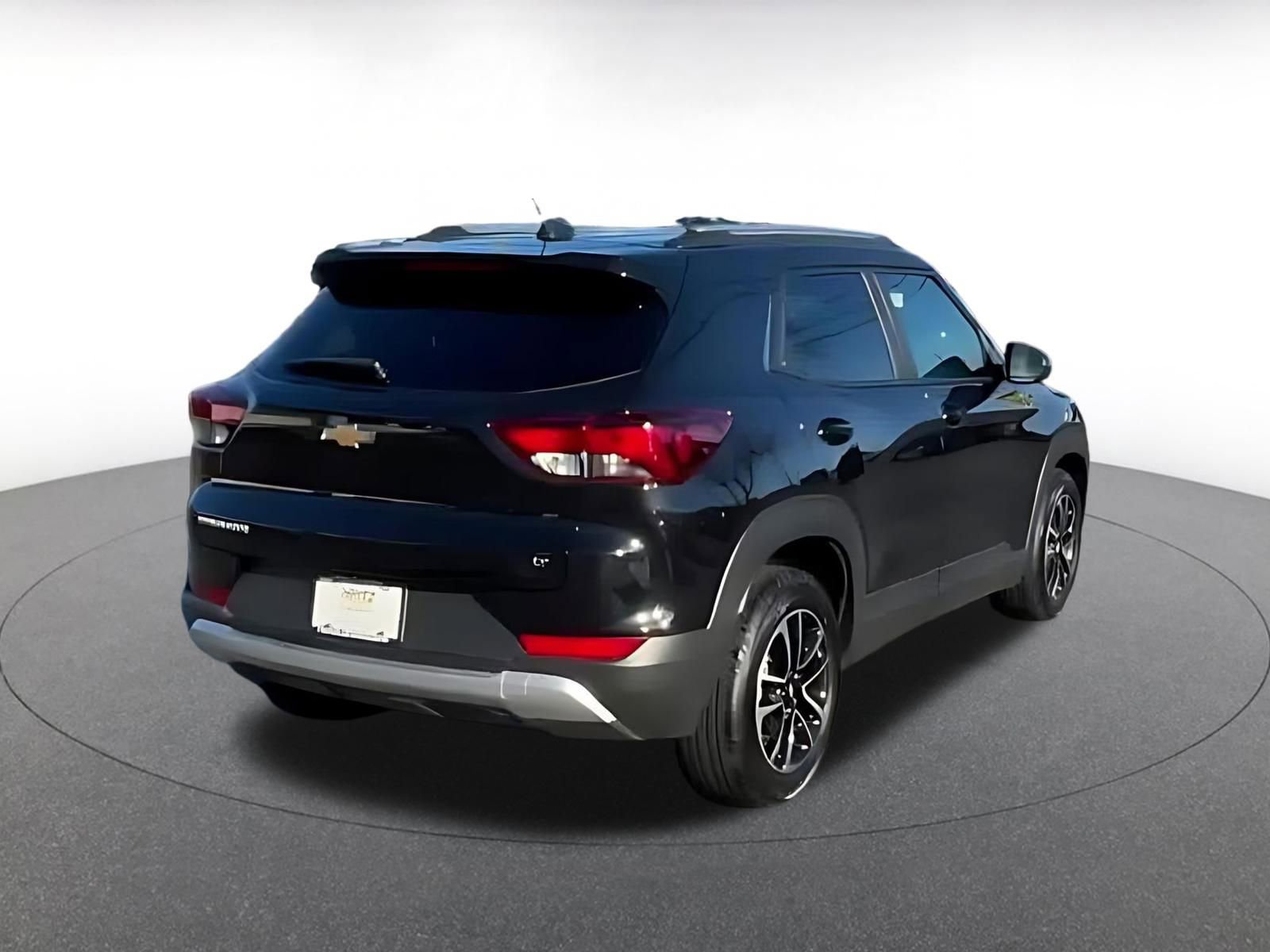 Thumbnail: 2025 Chevrolet TrailBlazer - 11