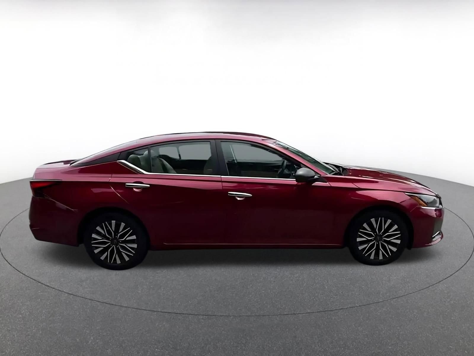 Thumbnail: 2025 Nissan Altima - 15