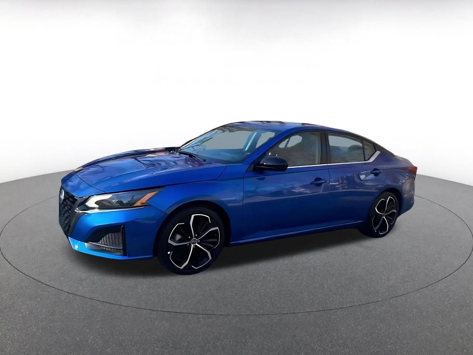 Thumbnail: 2025 Nissan Altima - 8