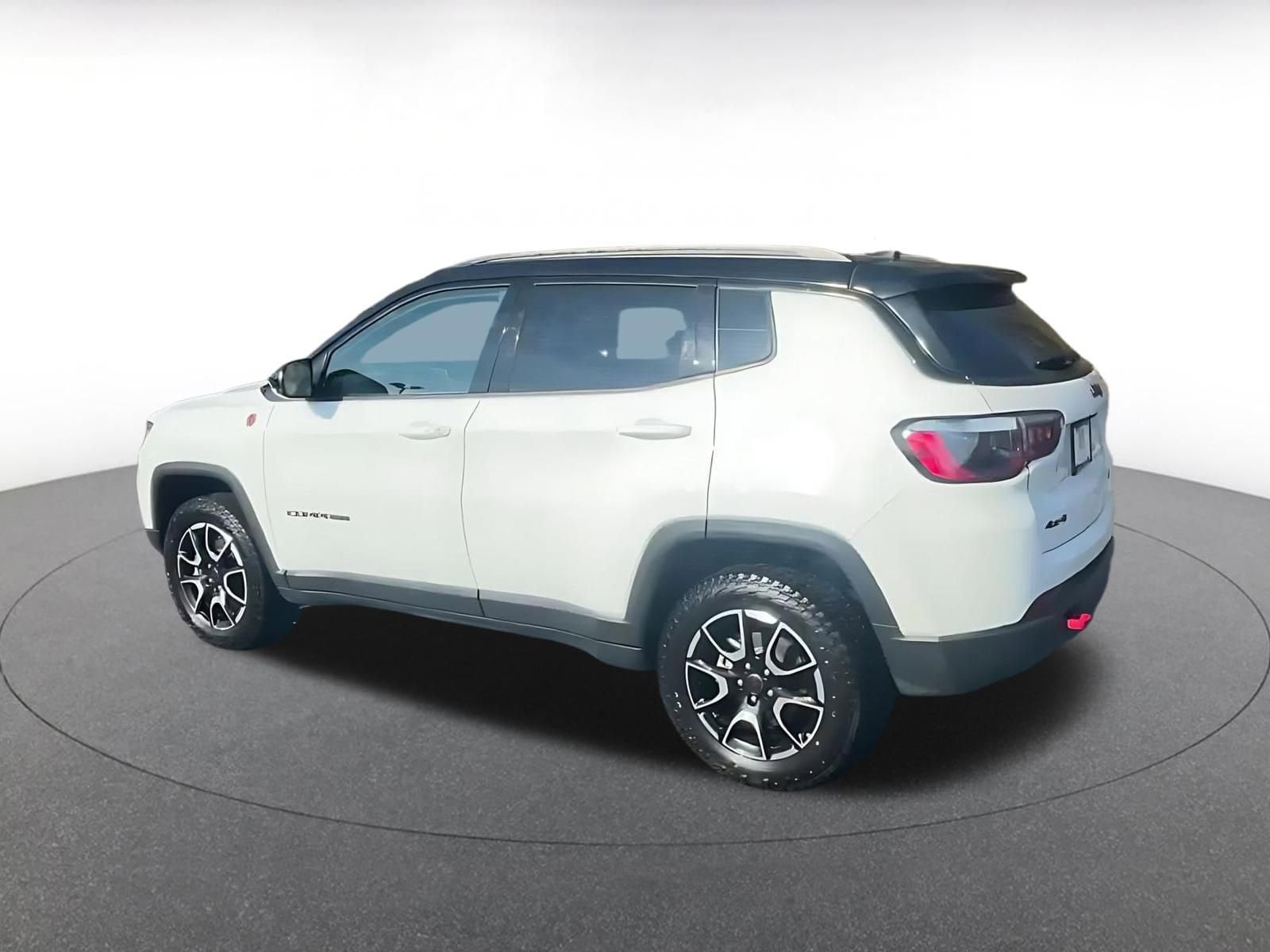 Thumbnail: 2025 Jeep Compass - 9