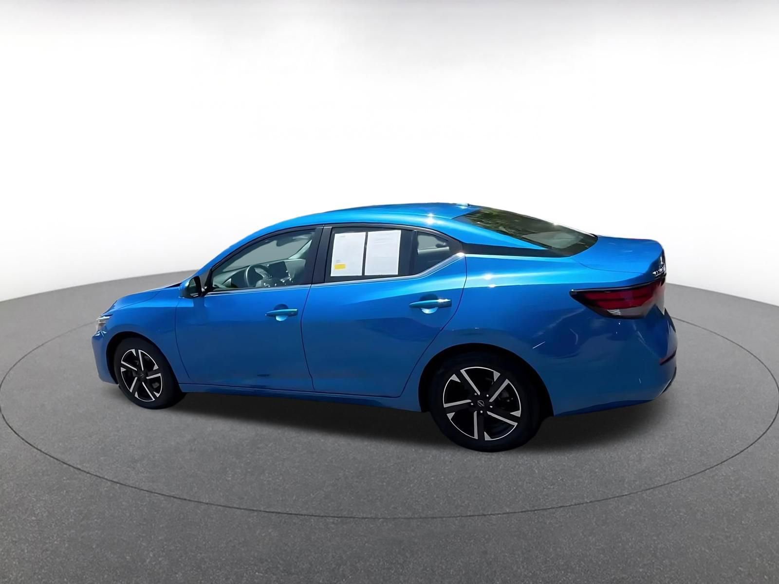 Thumbnail: 2024 Nissan Sentra - 10