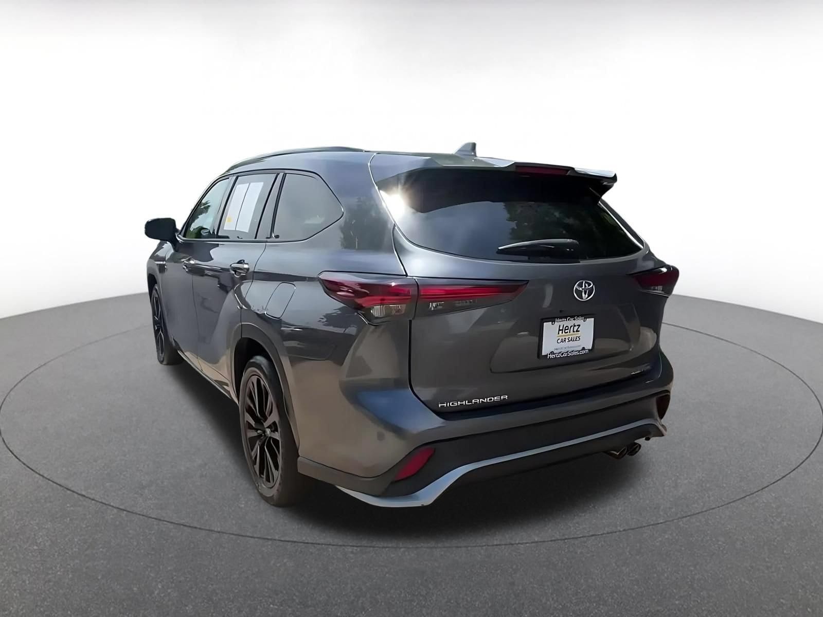 Thumbnail: 2025 Toyota Highlander - 11