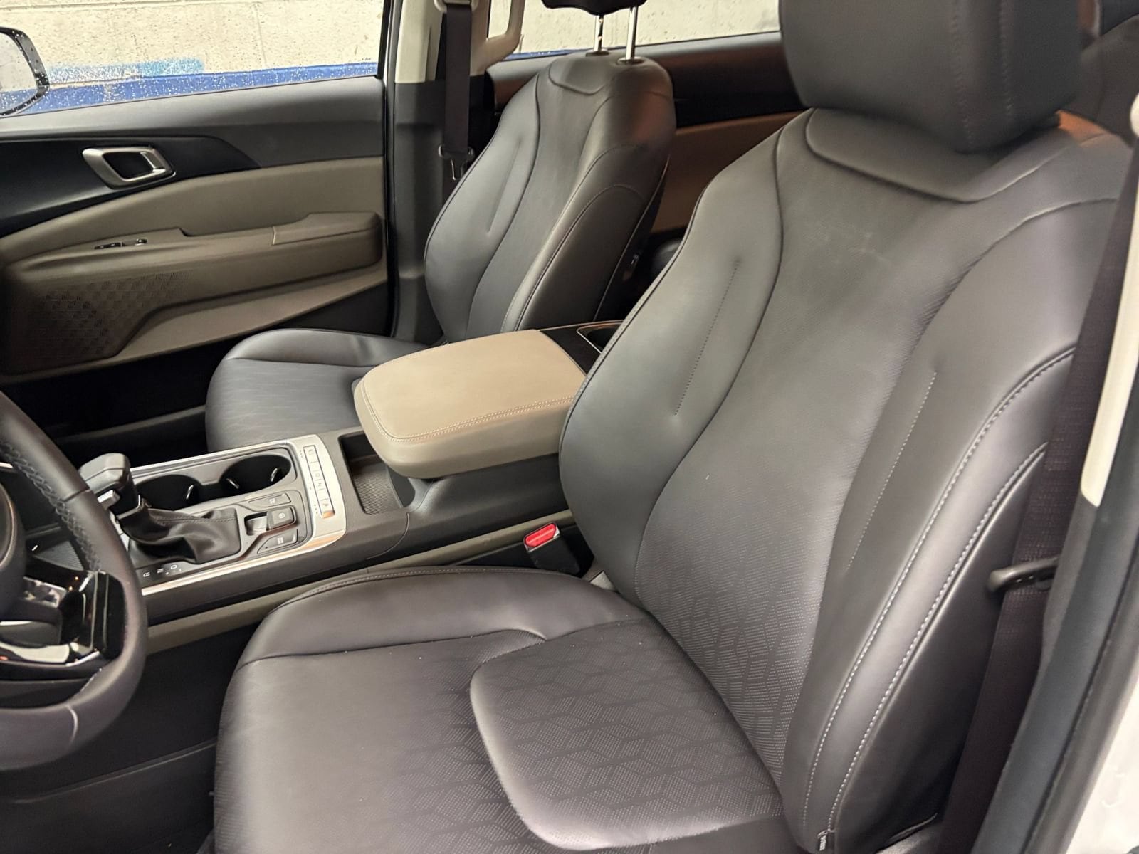 Thumbnail: 2026 Kia Carnival - 27