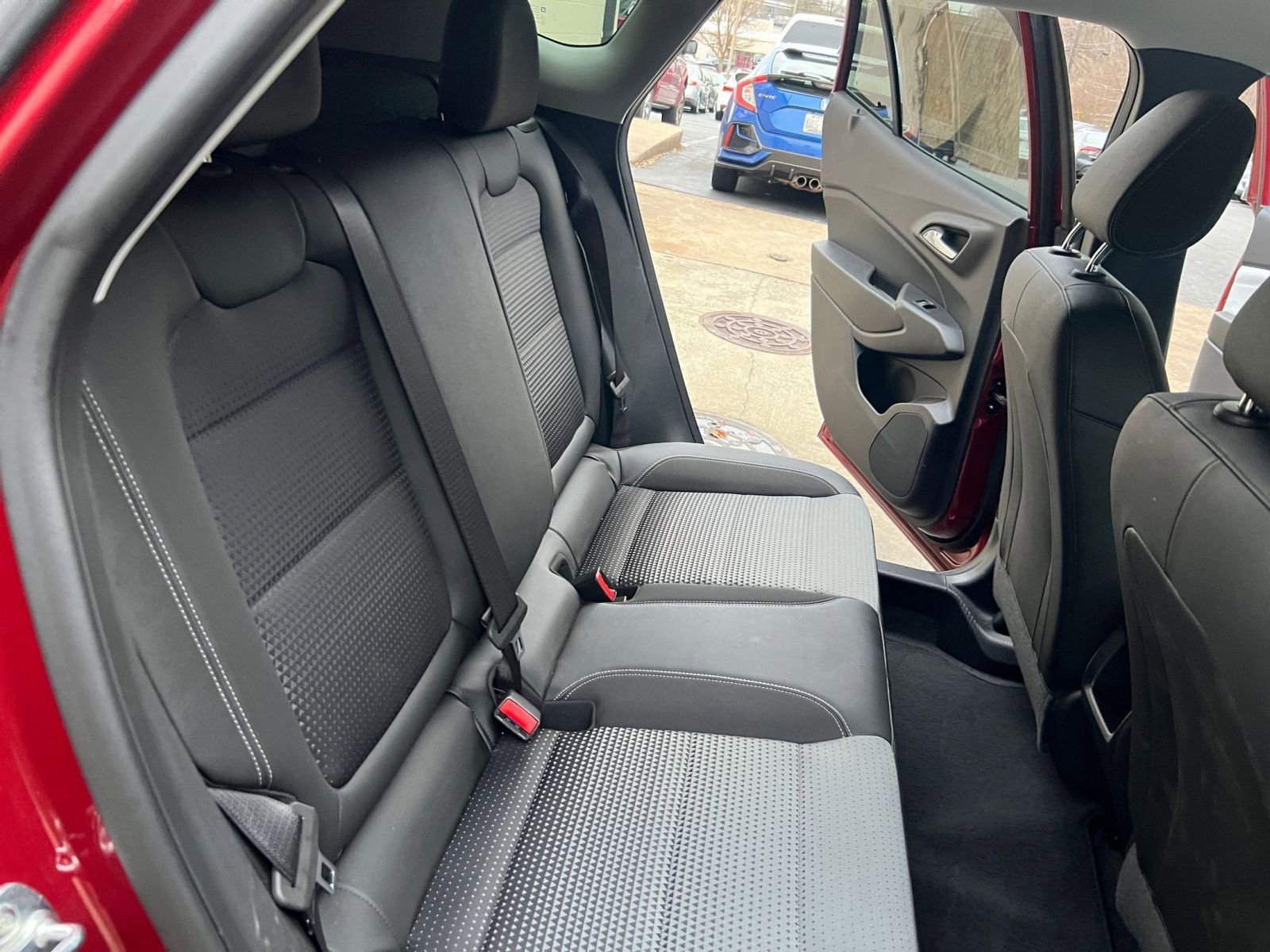 Thumbnail: 2025 Chevrolet Trax - 32