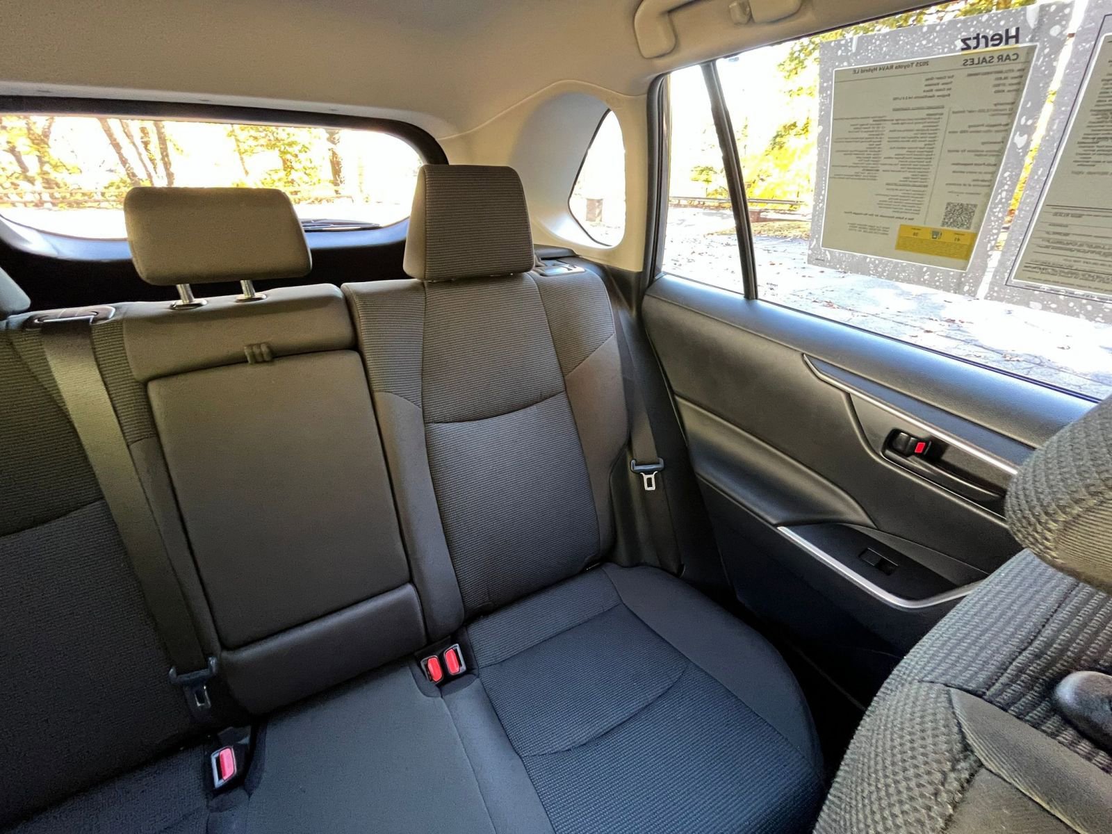 Thumbnail: 2025 Toyota RAV4 - 33