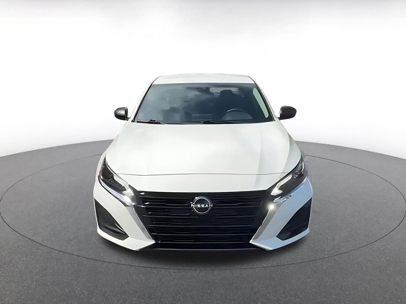 Thumbnail: 2025 Nissan Altima - 4