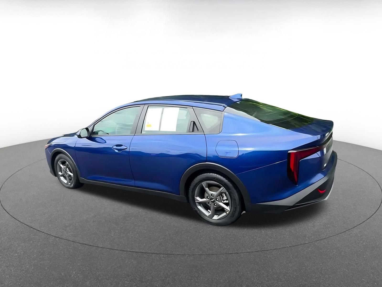Thumbnail: 2025 Kia K4 - 10