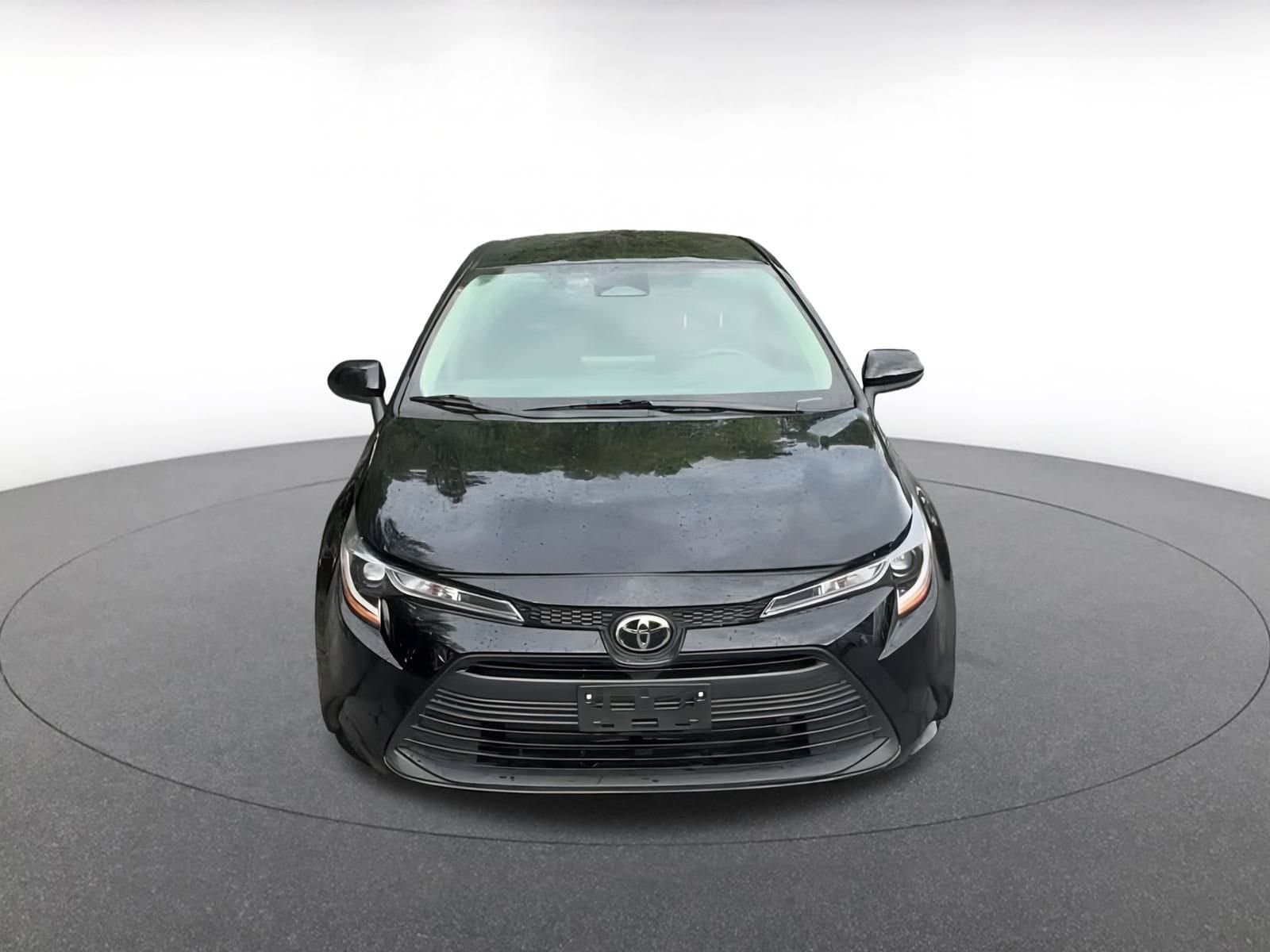 Thumbnail: 2024 Toyota Corolla - 3
