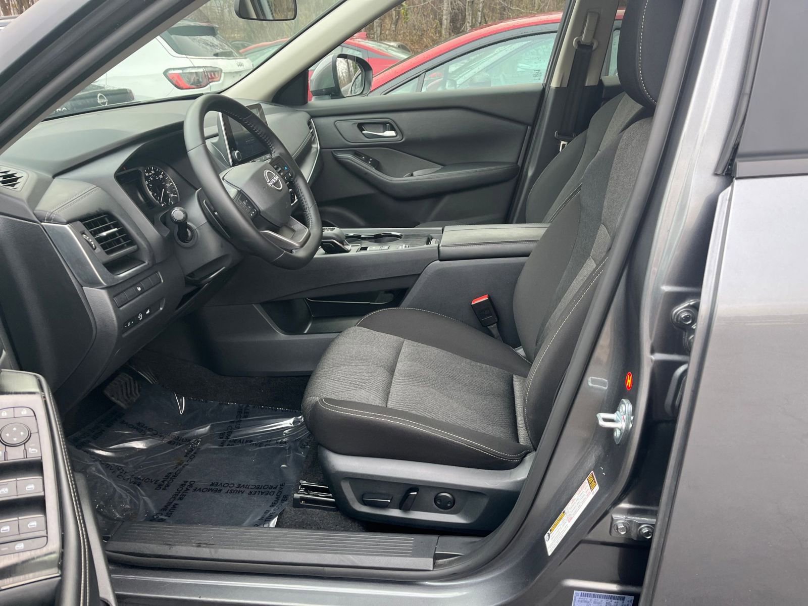 Thumbnail: 2025 Nissan Rogue - 23