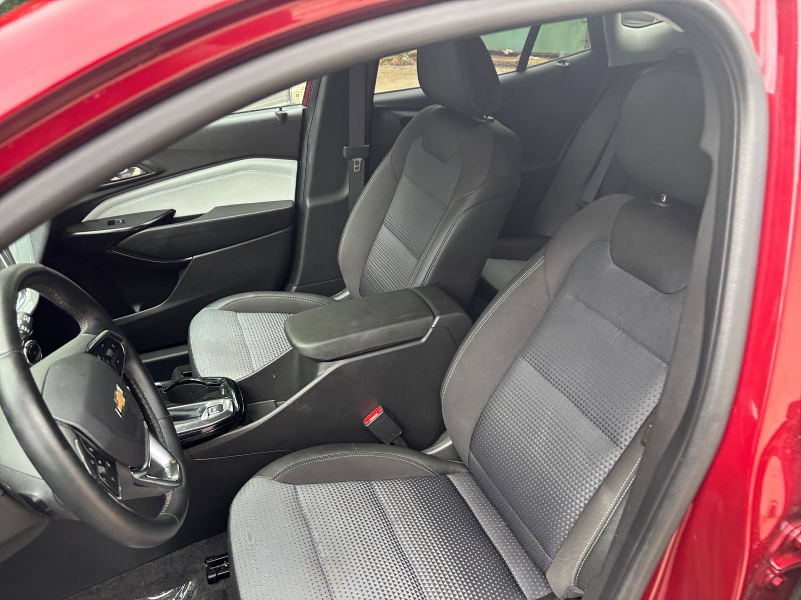 Thumbnail: 2025 Chevrolet Trax - 23
