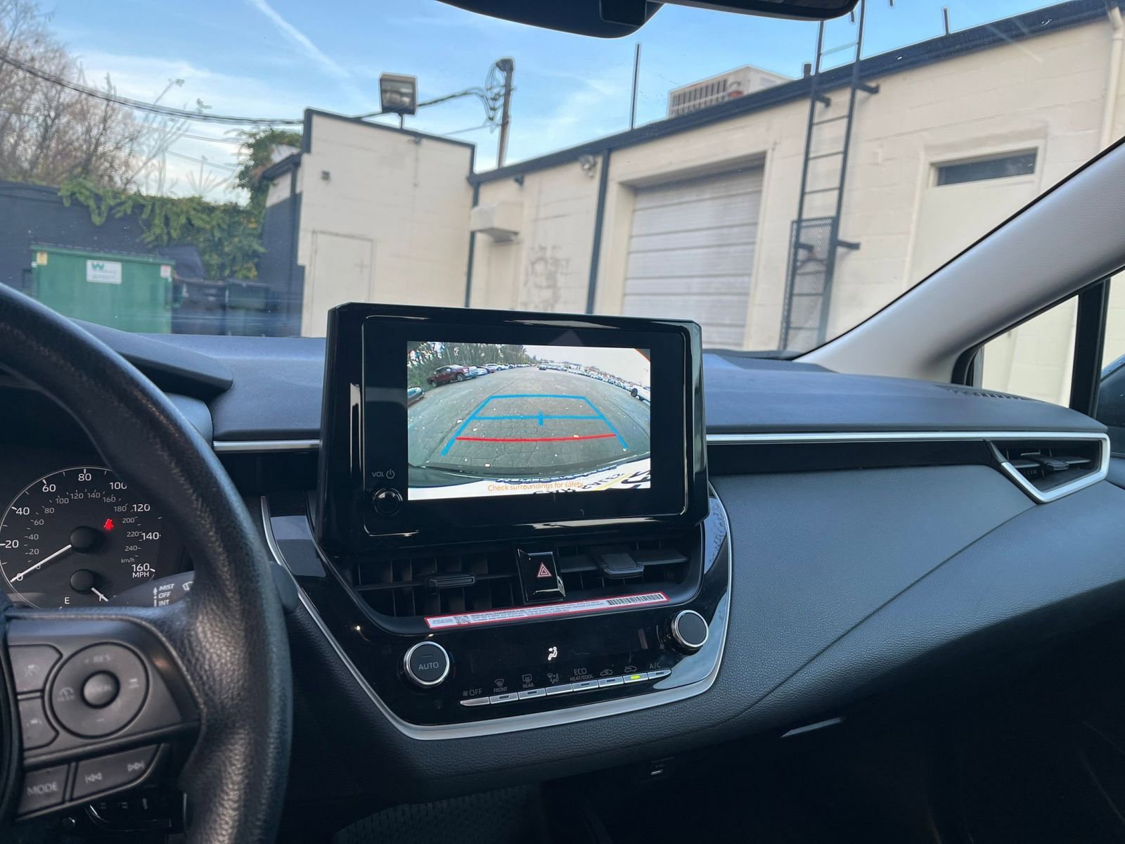 Thumbnail: 2025 Toyota Corolla - 17