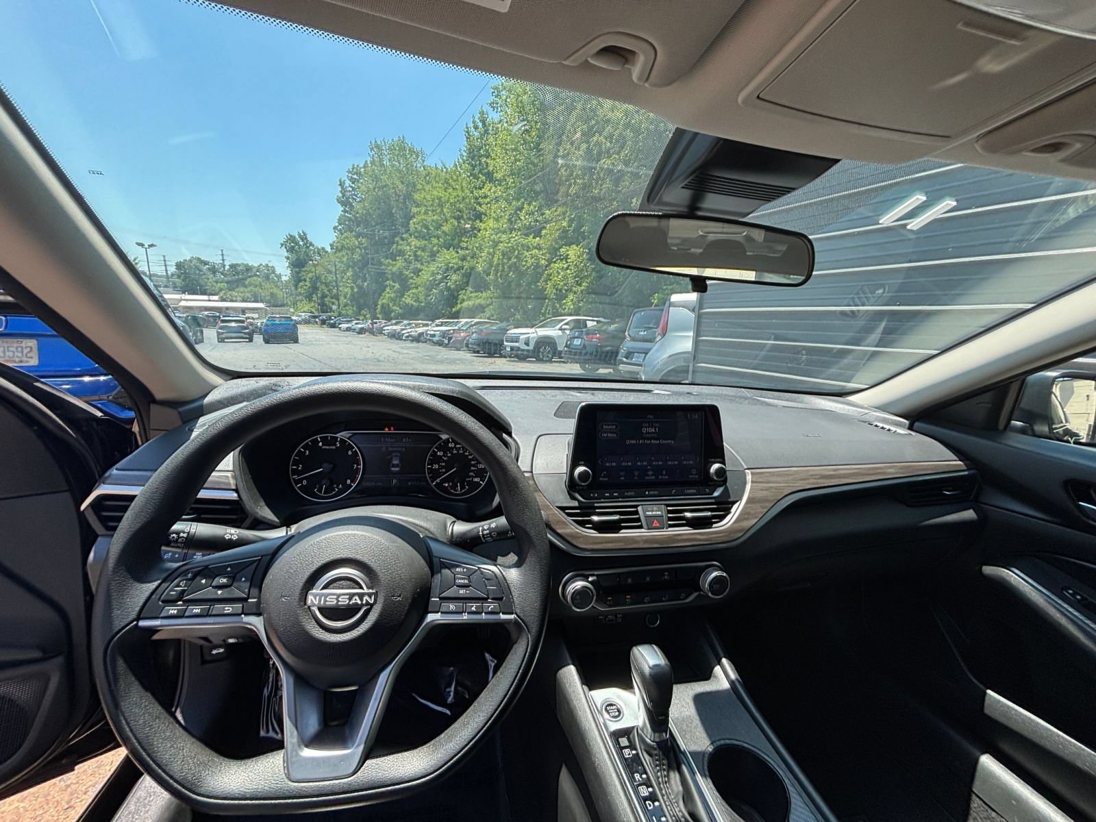 Thumbnail: 2025 Nissan Altima - 32