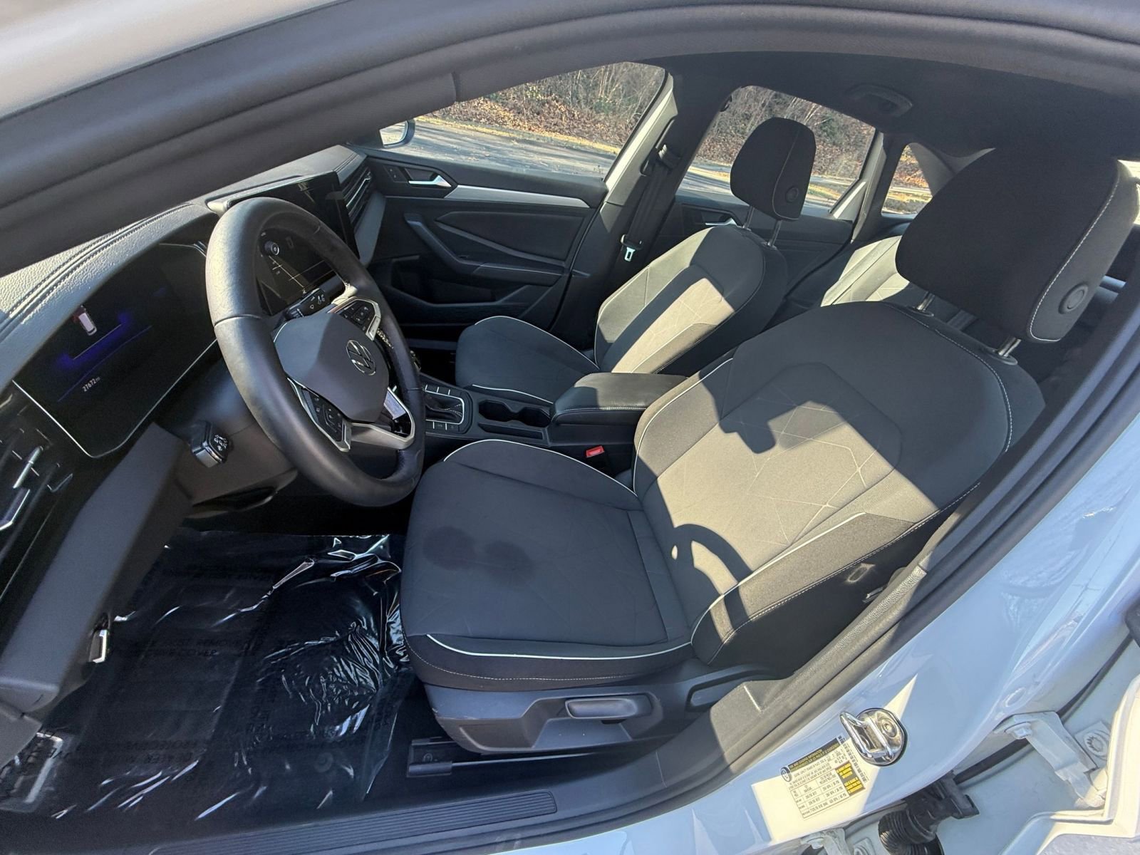 Thumbnail: 2025 Volkswagen Jetta - 33