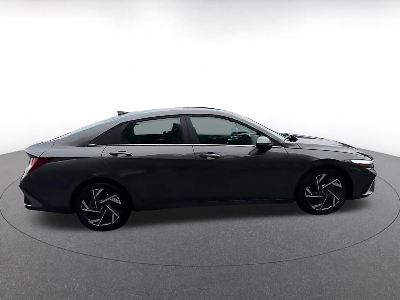 Thumbnail: 2025 Hyundai Elantra - 13